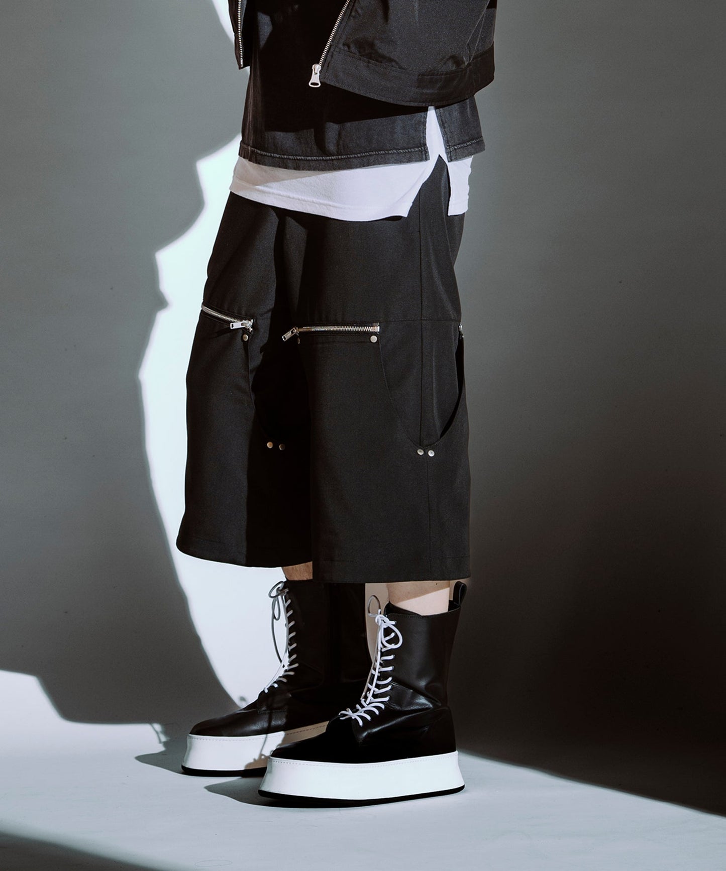 BLACK Model:H182cm