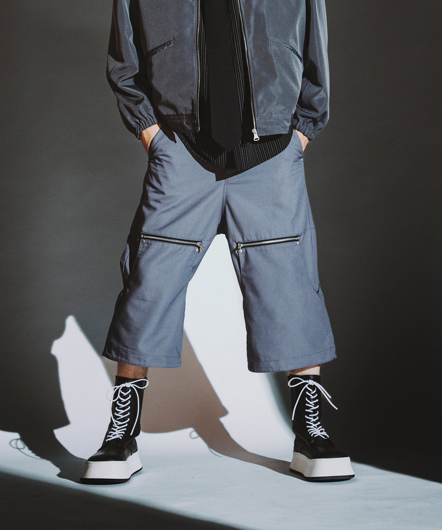 GRAY Model:H182cm