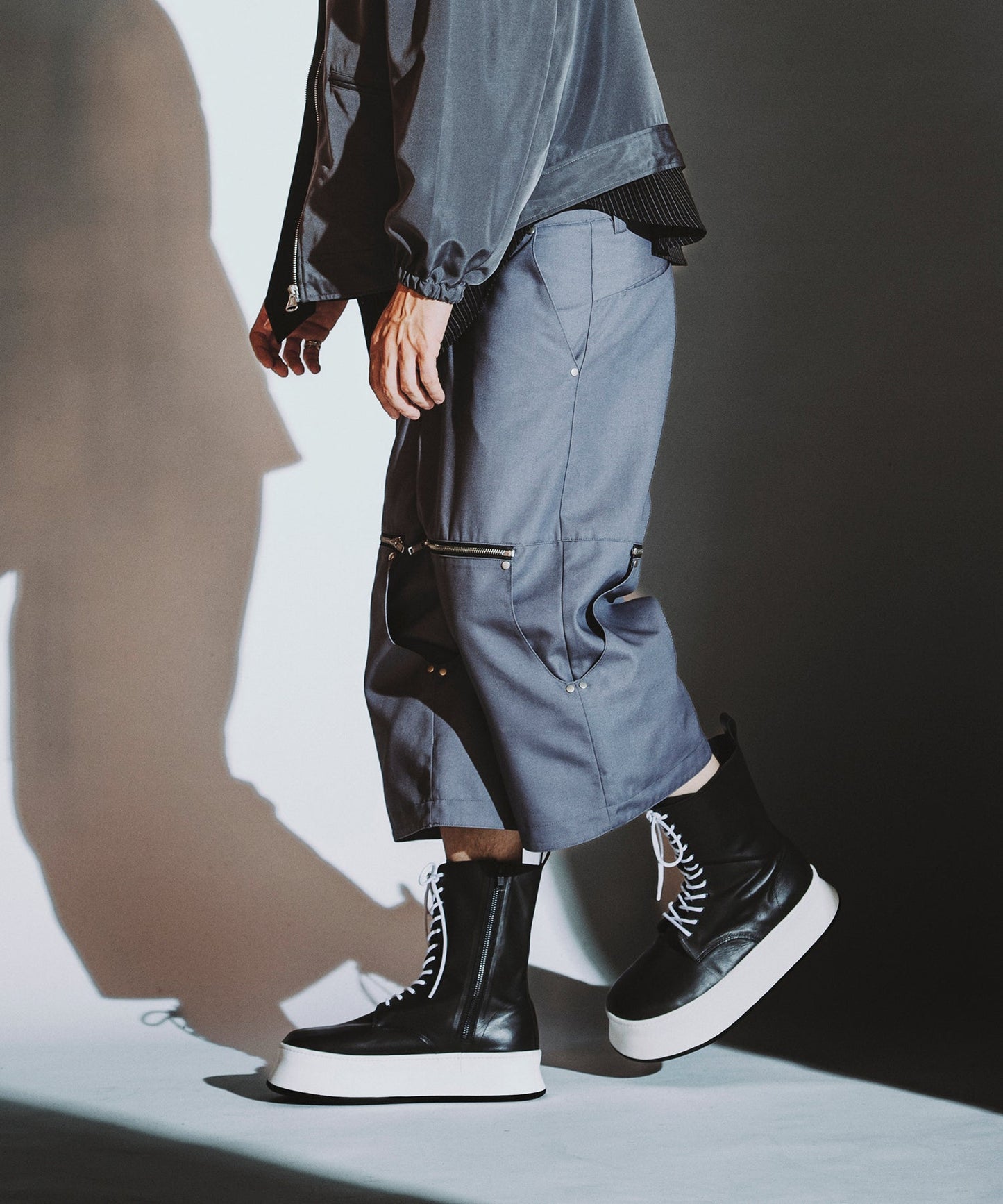 GRAY Model:H182cm