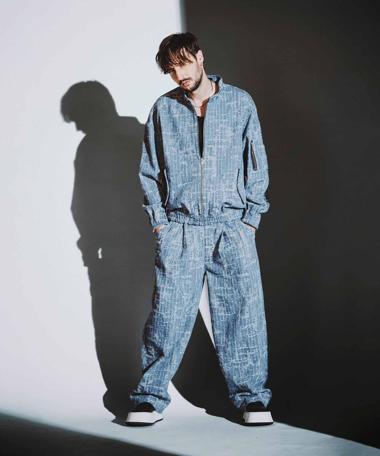 BLUE Model:H182cm