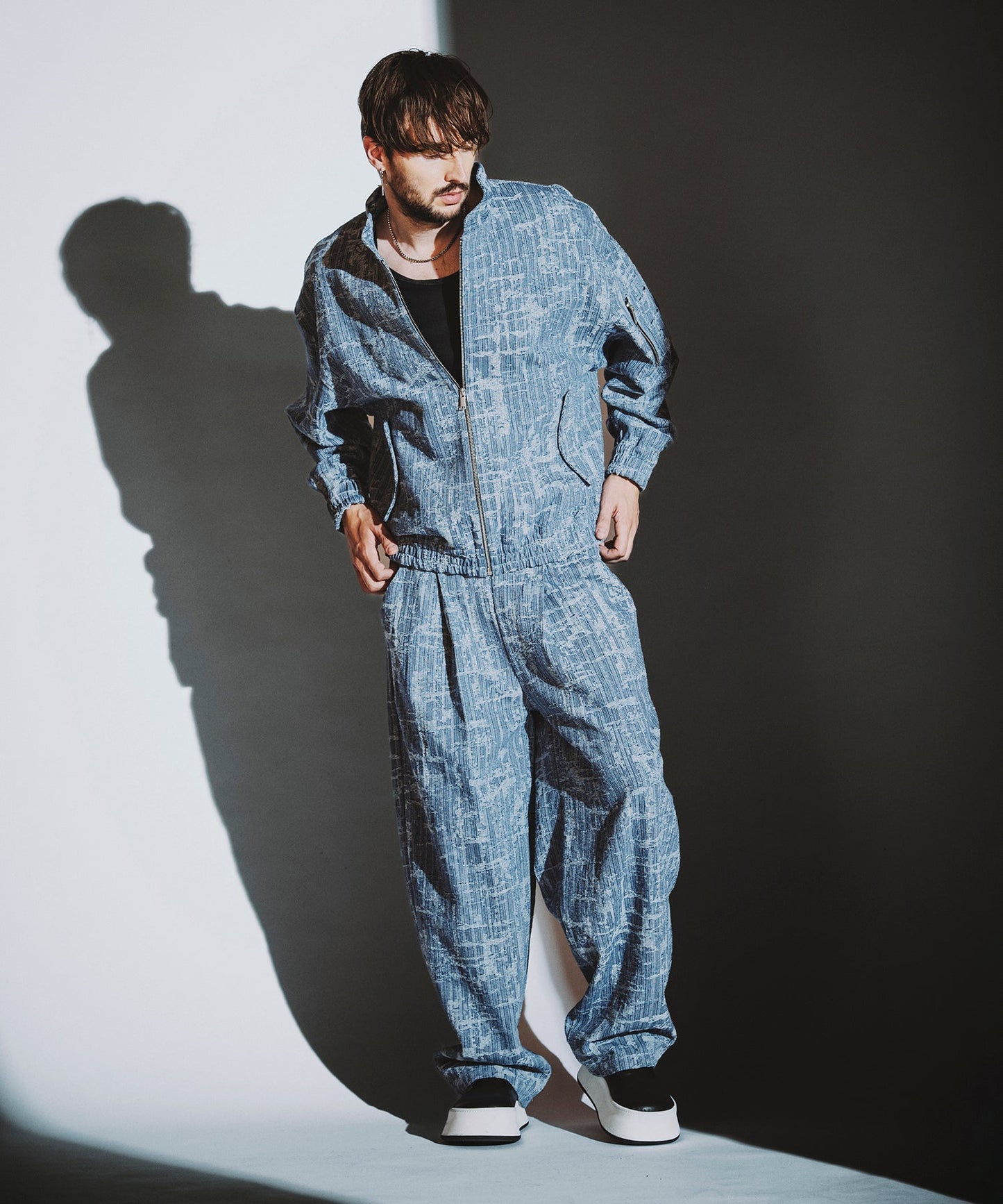 BLUE Model:H182cm