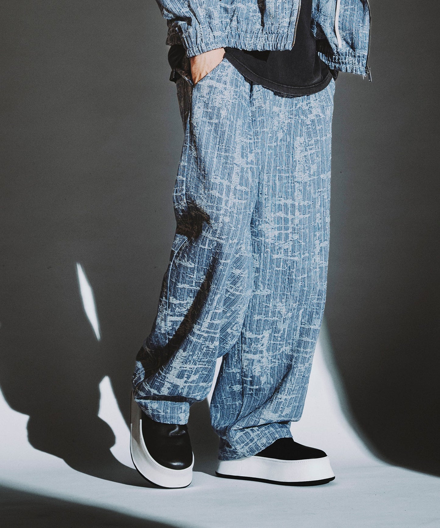 BLUE Model:H182cm
