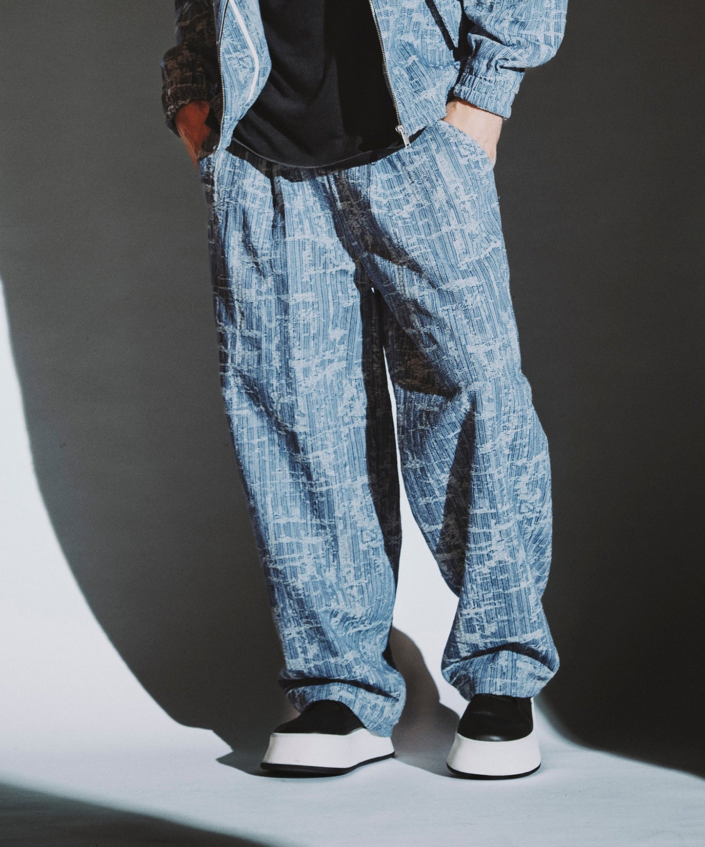 BLUE Model:H182cm