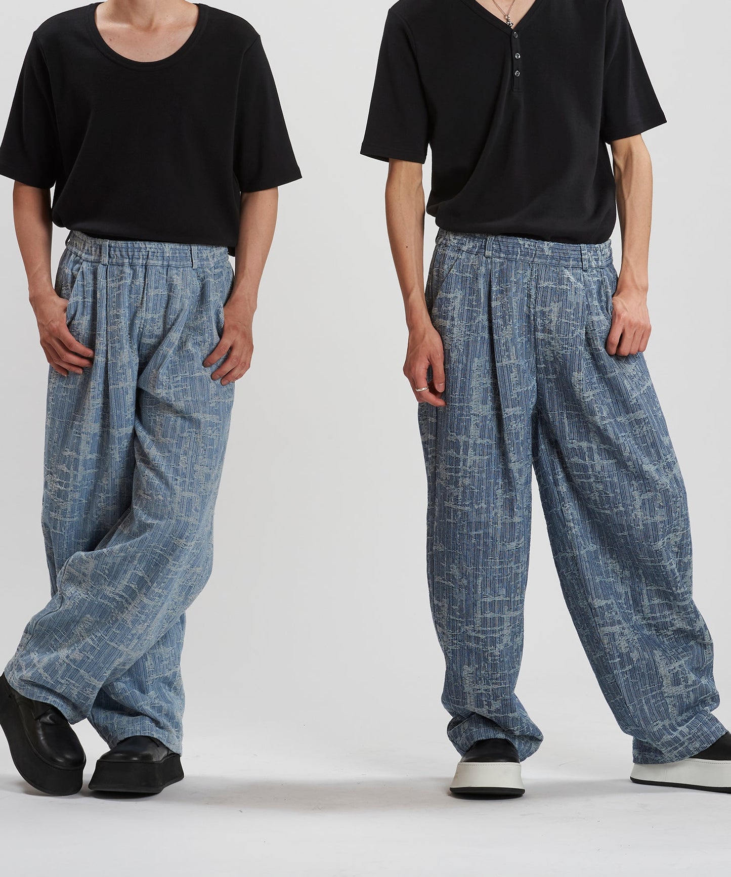 L.BLUE Model:H169cm / BLUE Model:H180cm