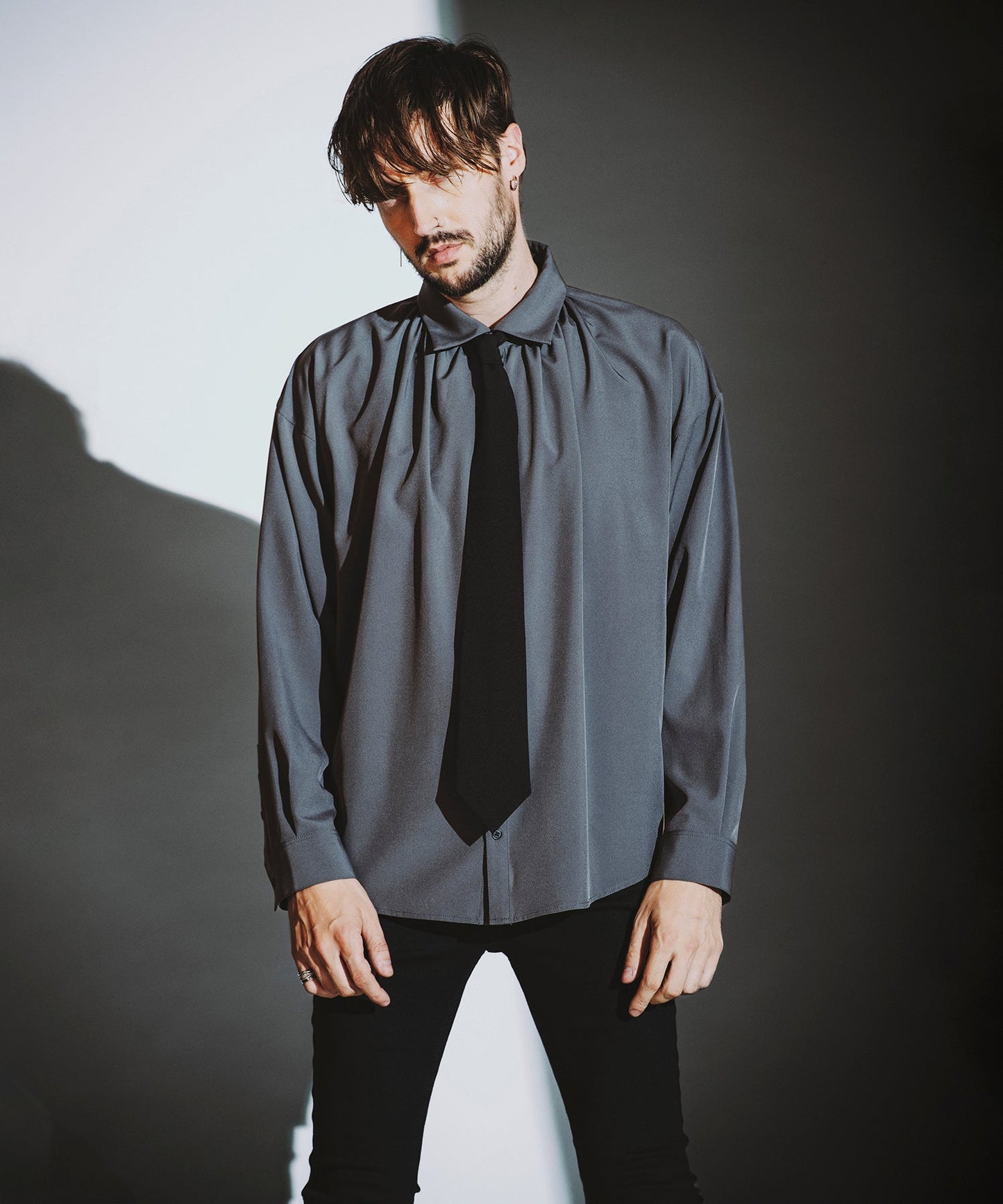 GRAY Model:H182cm