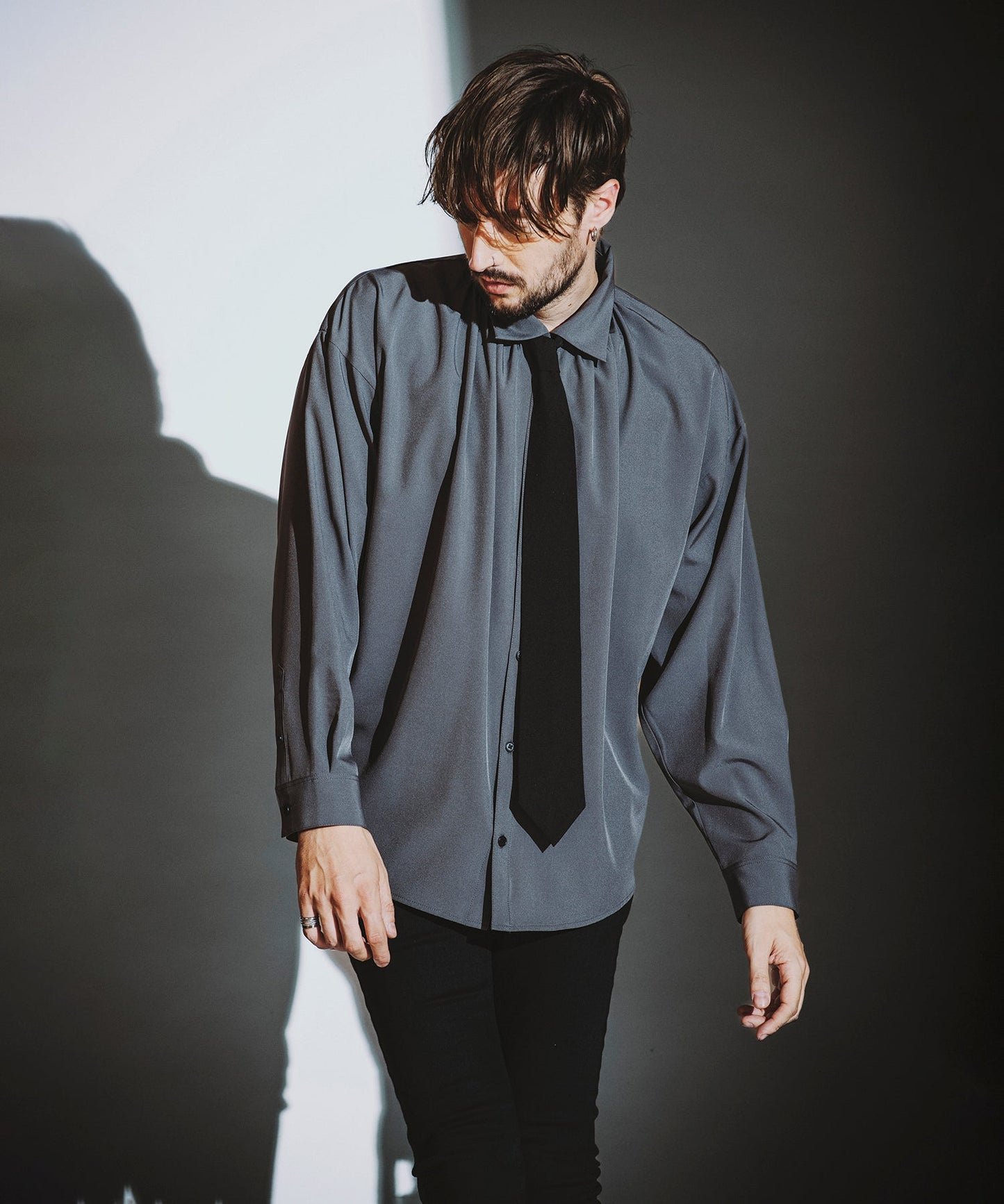 GRAY Model:H182cm