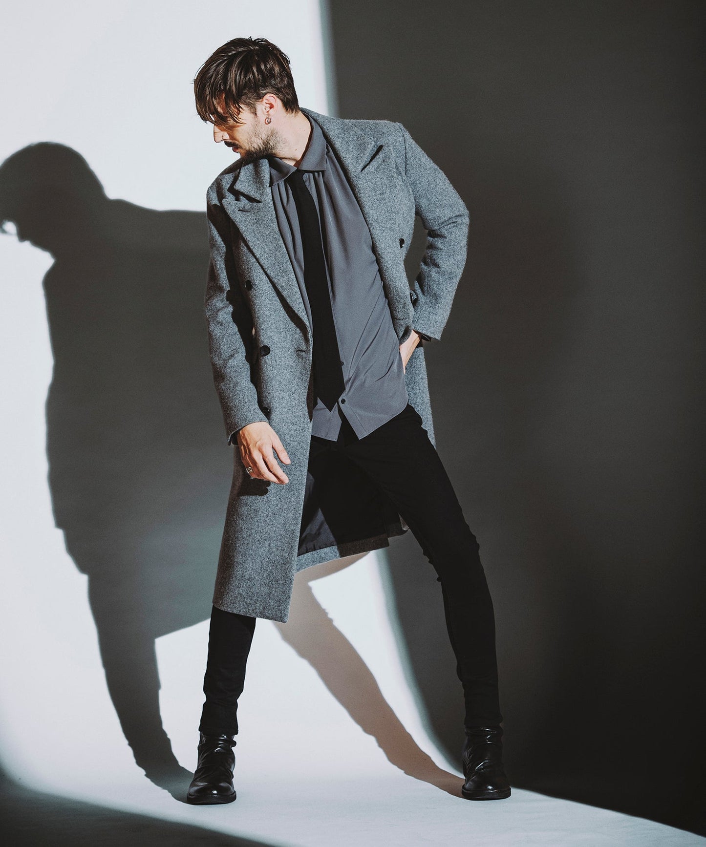 GRAY Model:H182cm