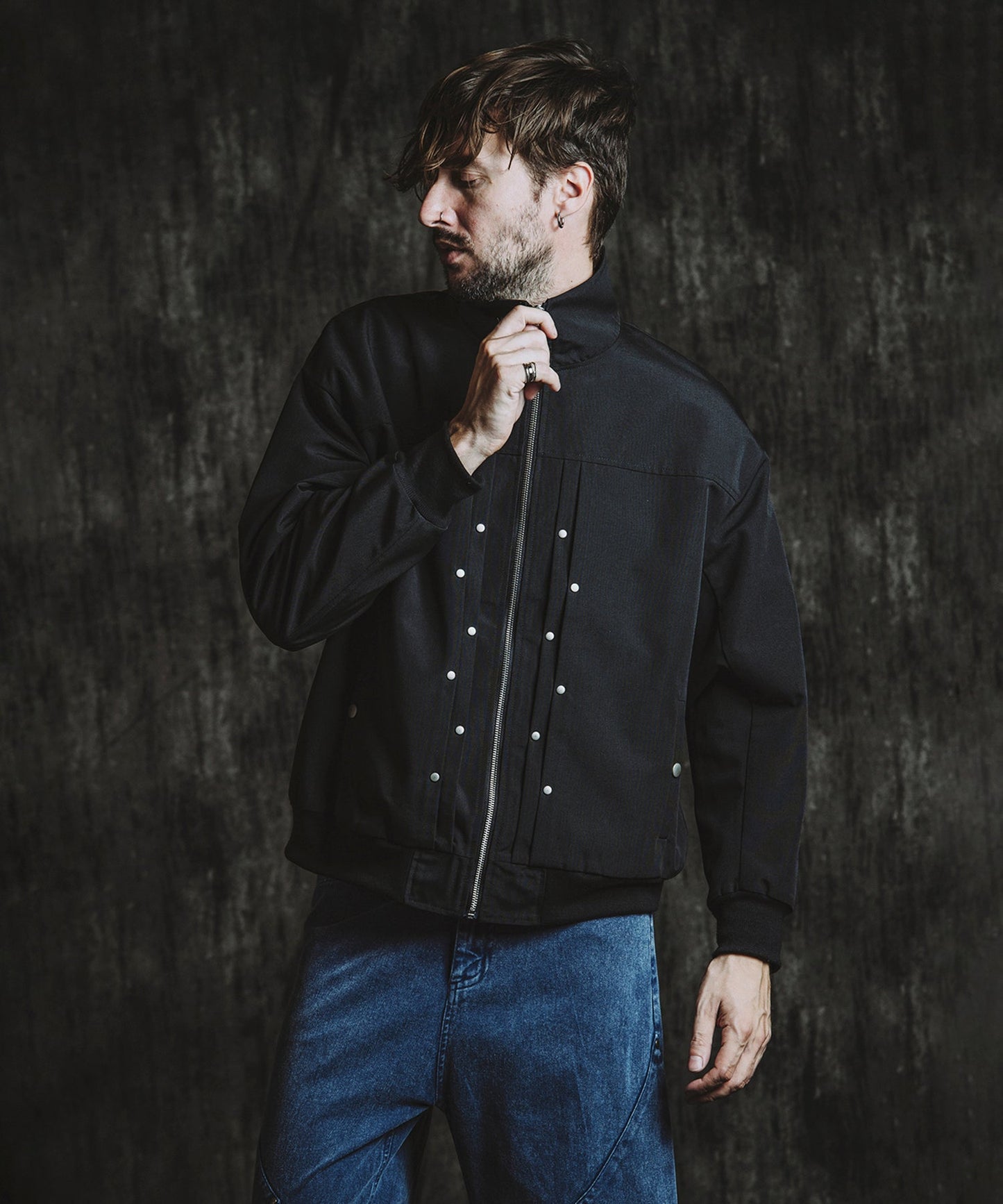 BLACK Model:H182cm