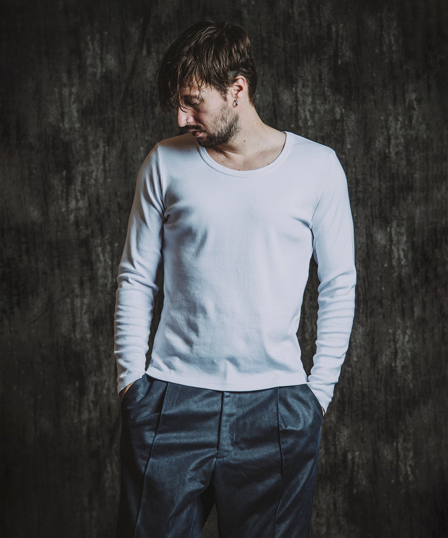 WHITE Model:H182cm