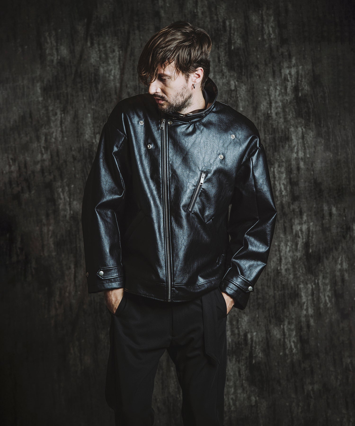 BLACK Model:H182cm