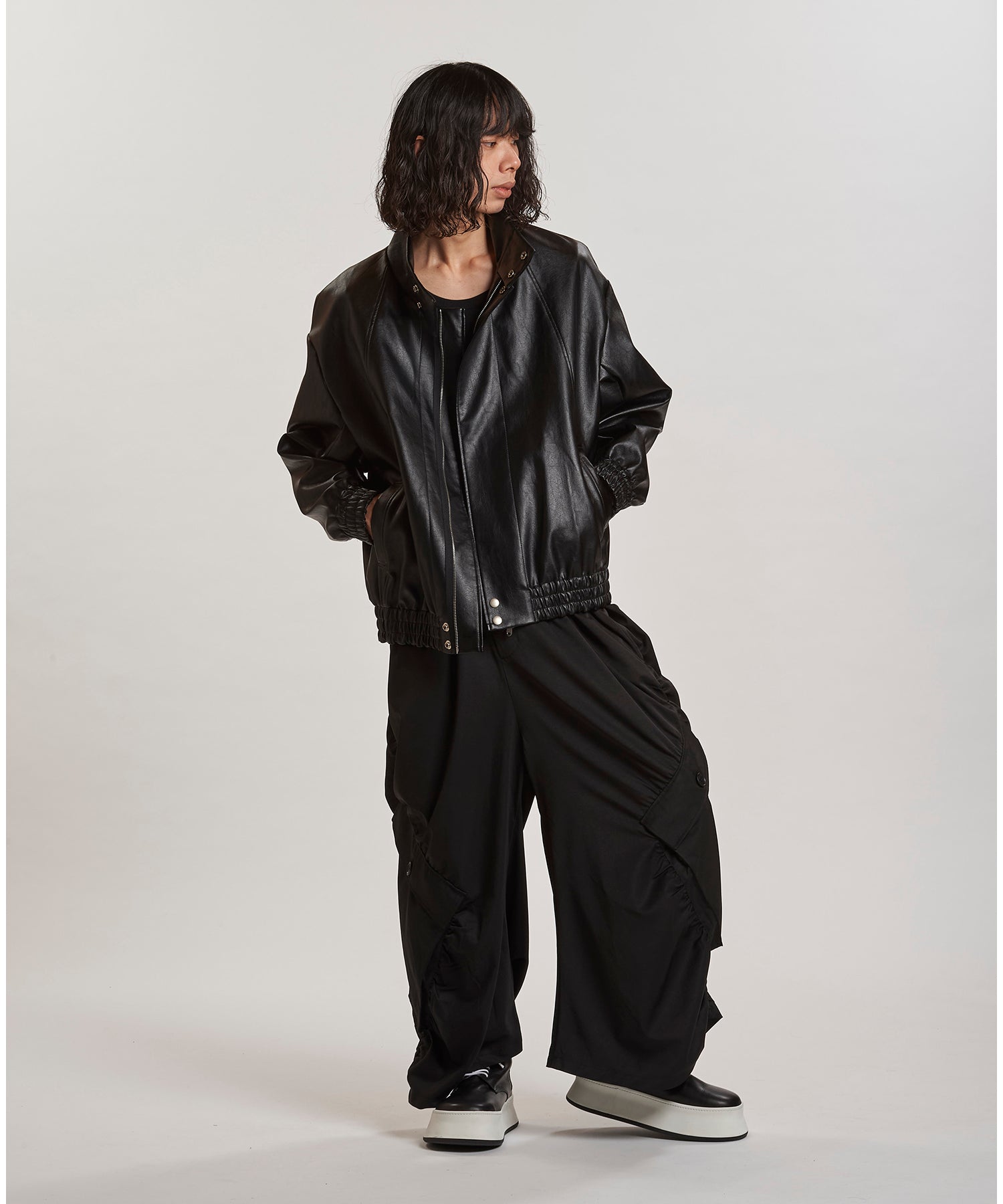BLACK Model:H180cm