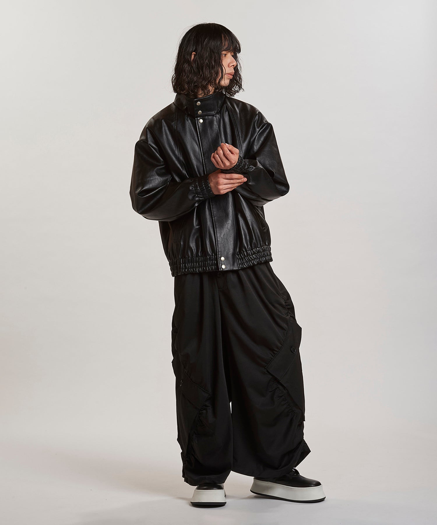 BLACK Model:H180cm