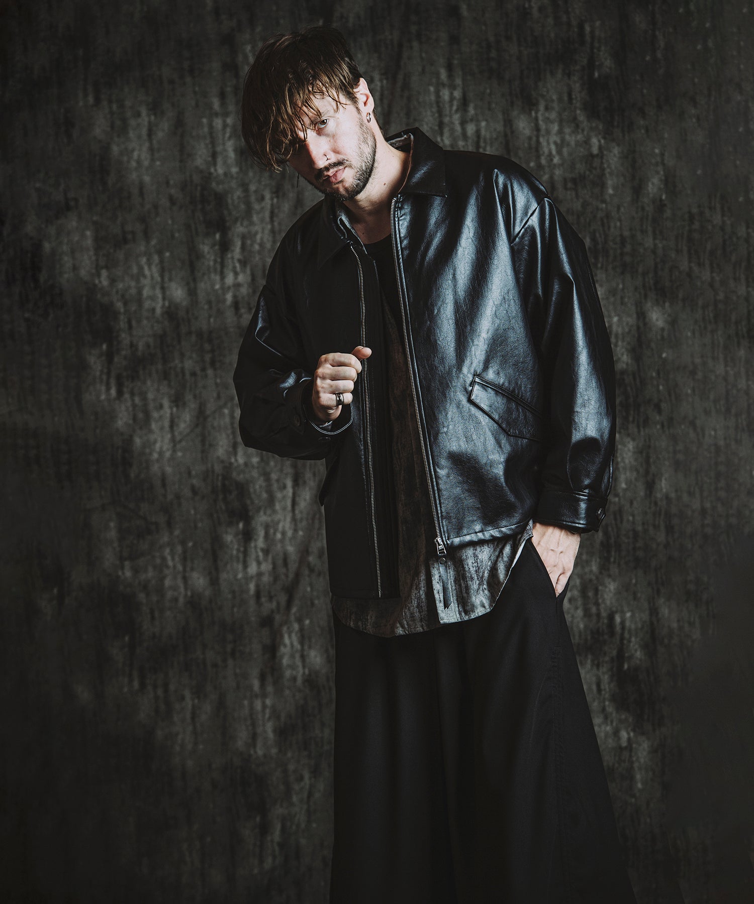 シンセティックレザーZIP BIG-BLZ