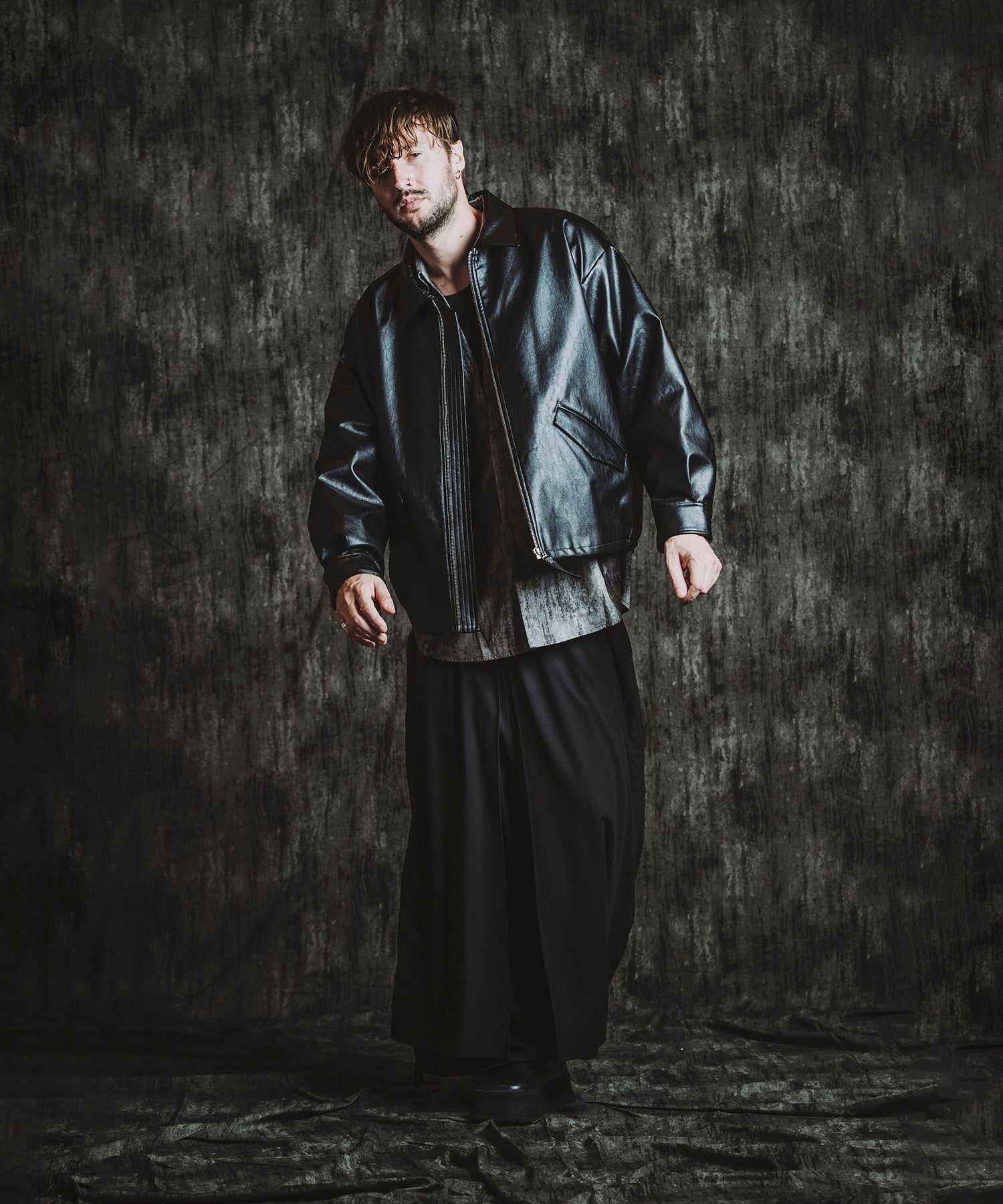 シンセティックレザーZIP BIG-BLZ