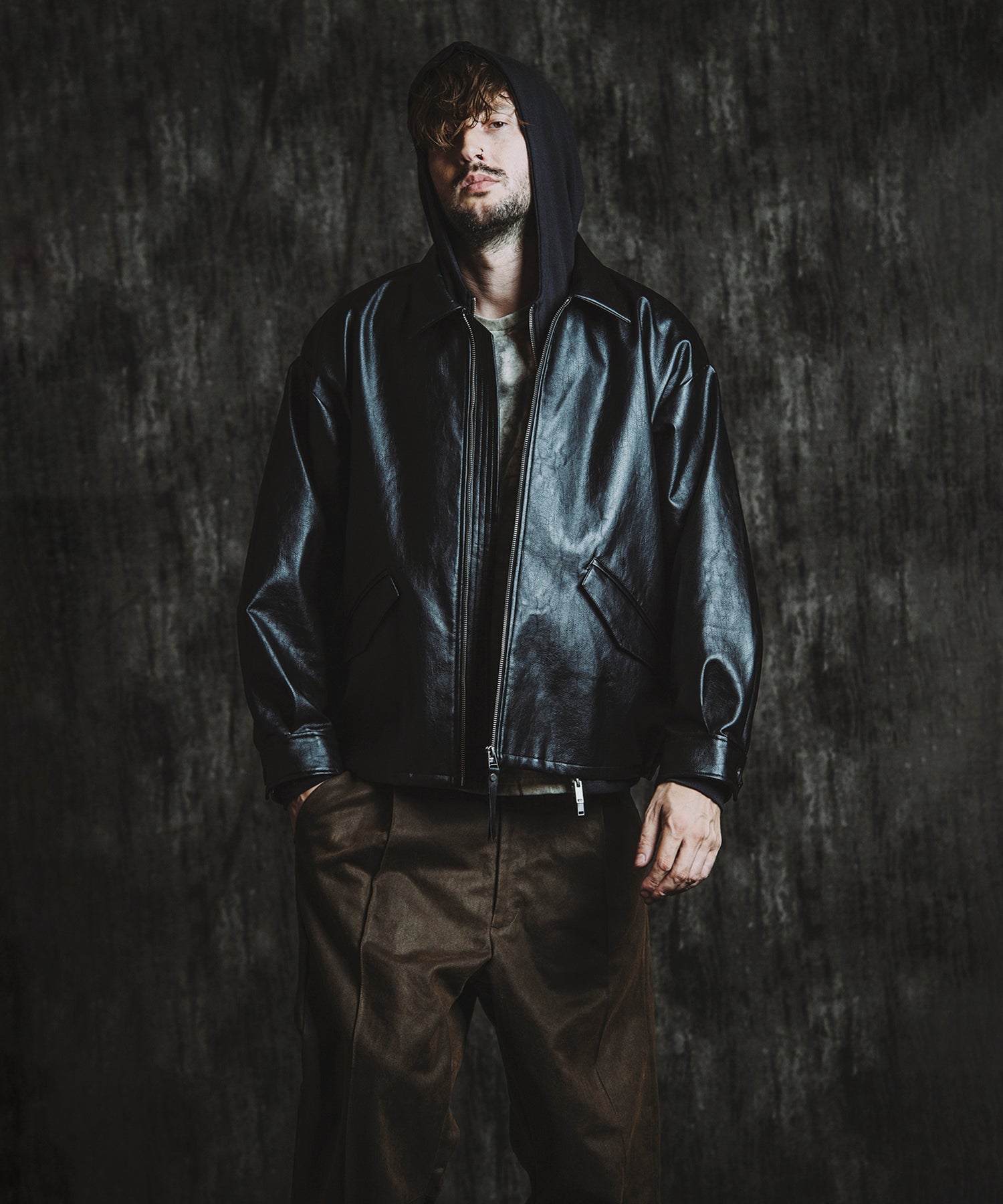 BLACK Model:H182cm