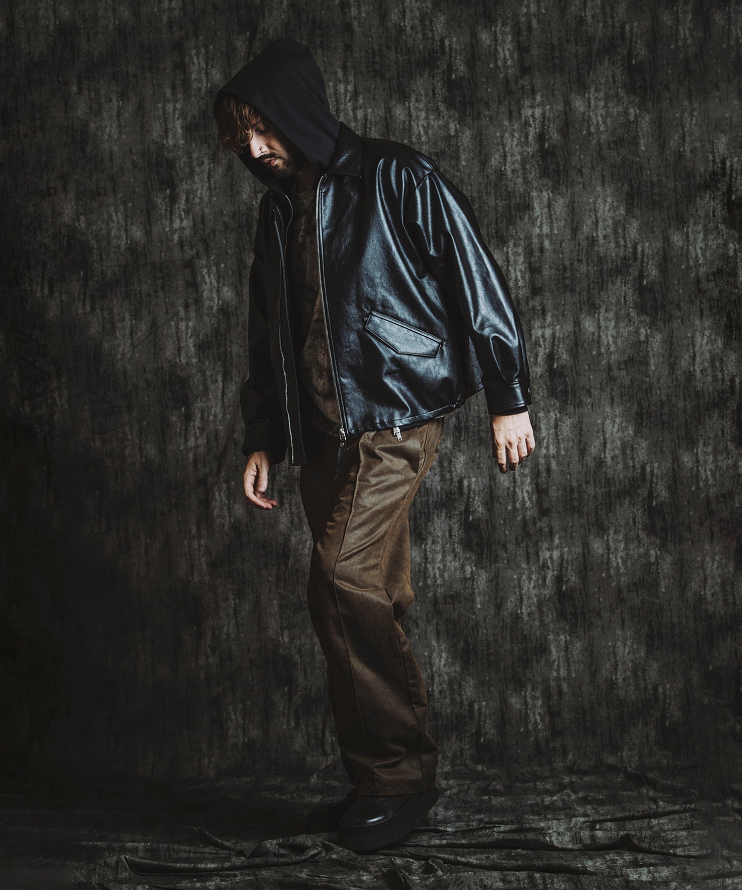 BLACK Model:H182cm