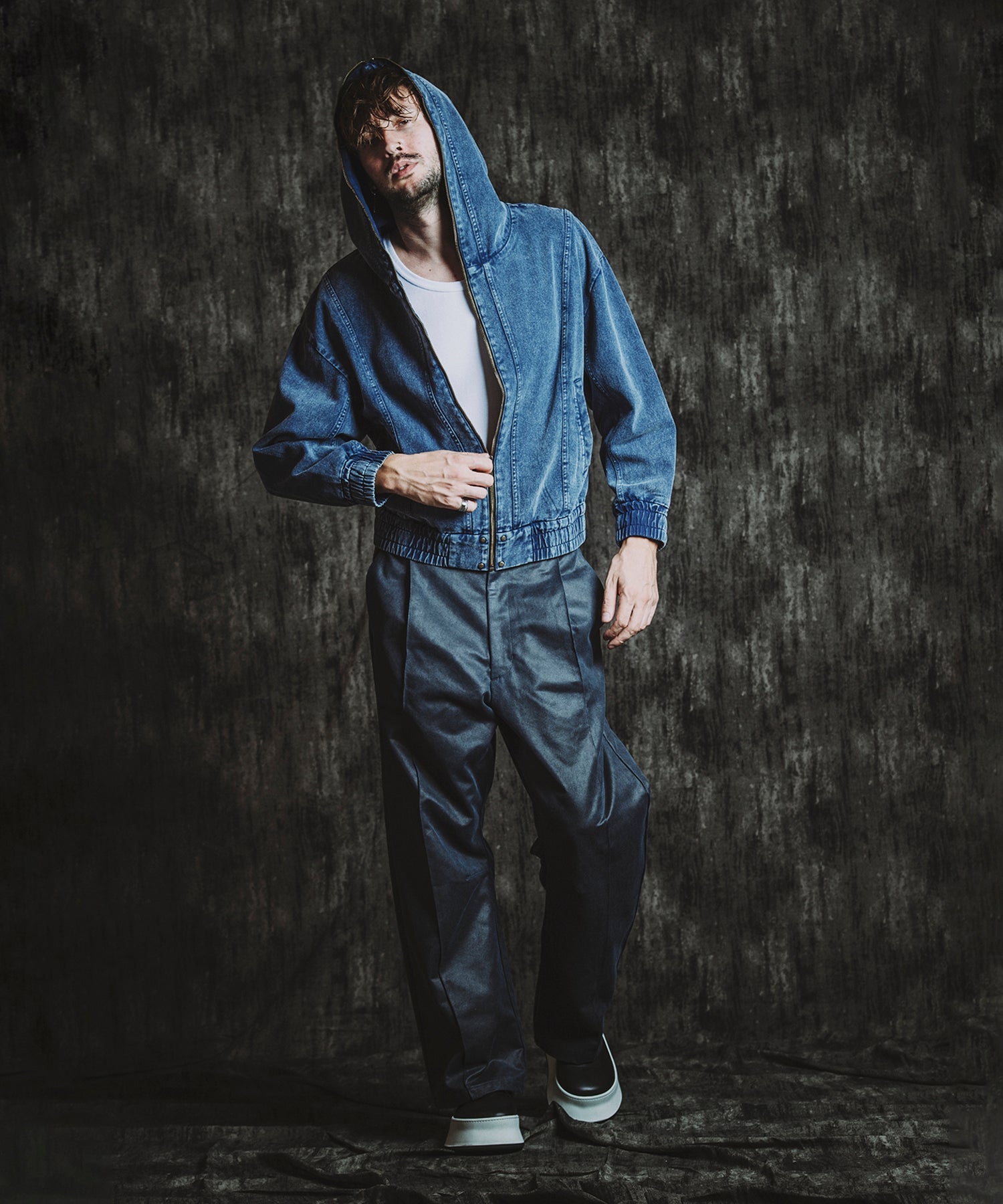 NAVY Model:H182cm