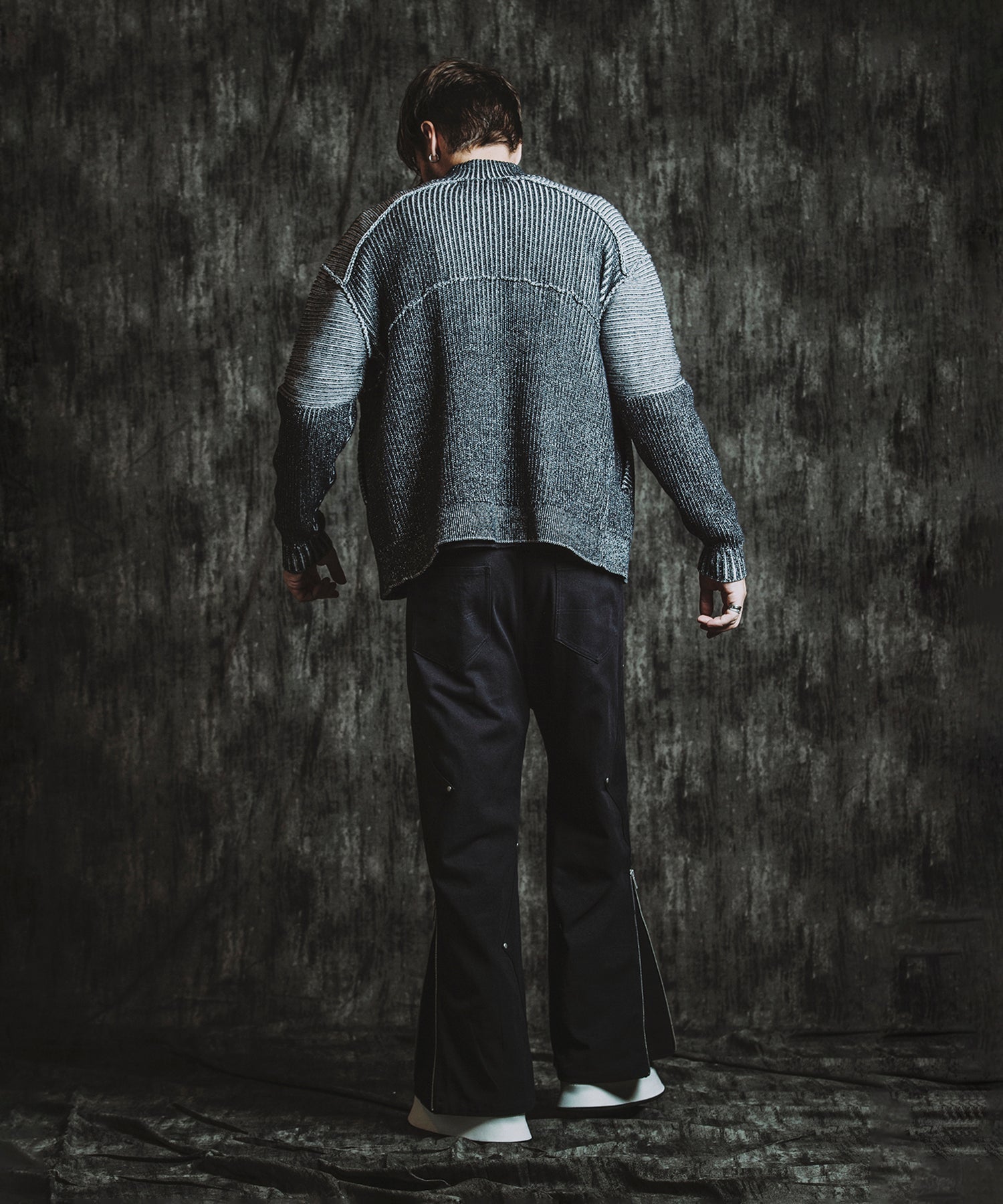 BLACK Model:H182cm