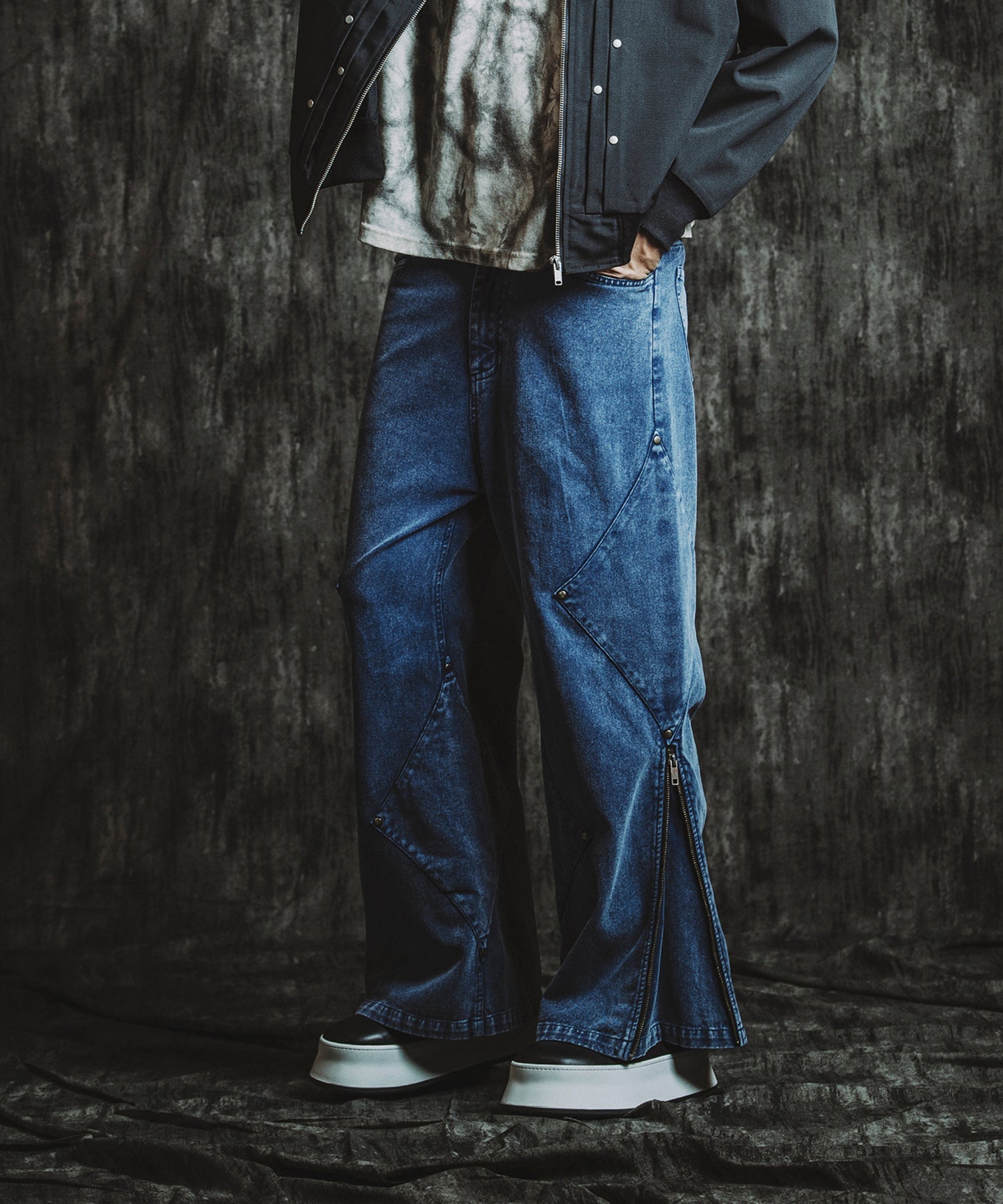 NAVY Model:H182cm
