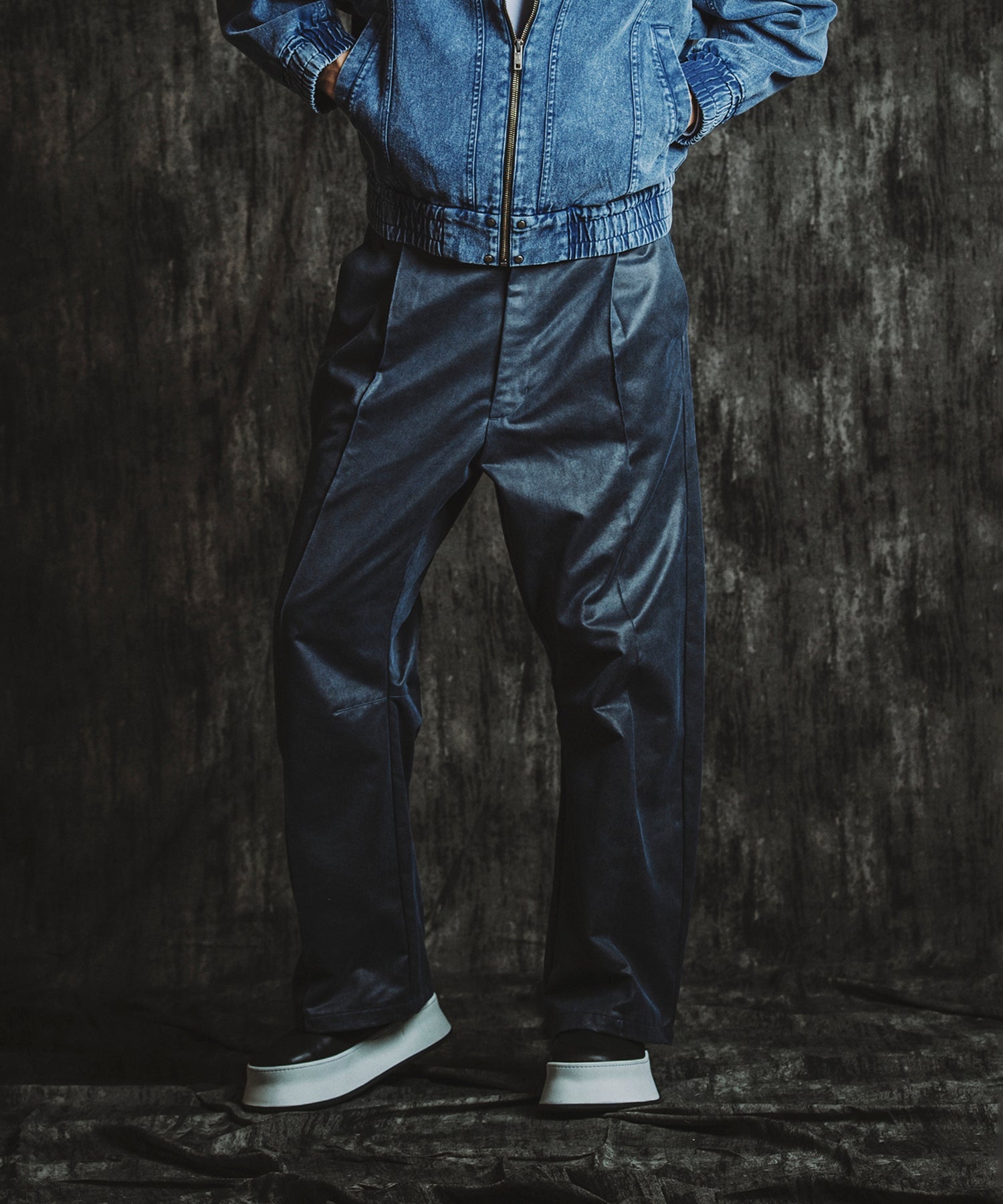 NAVY Model:H182cm