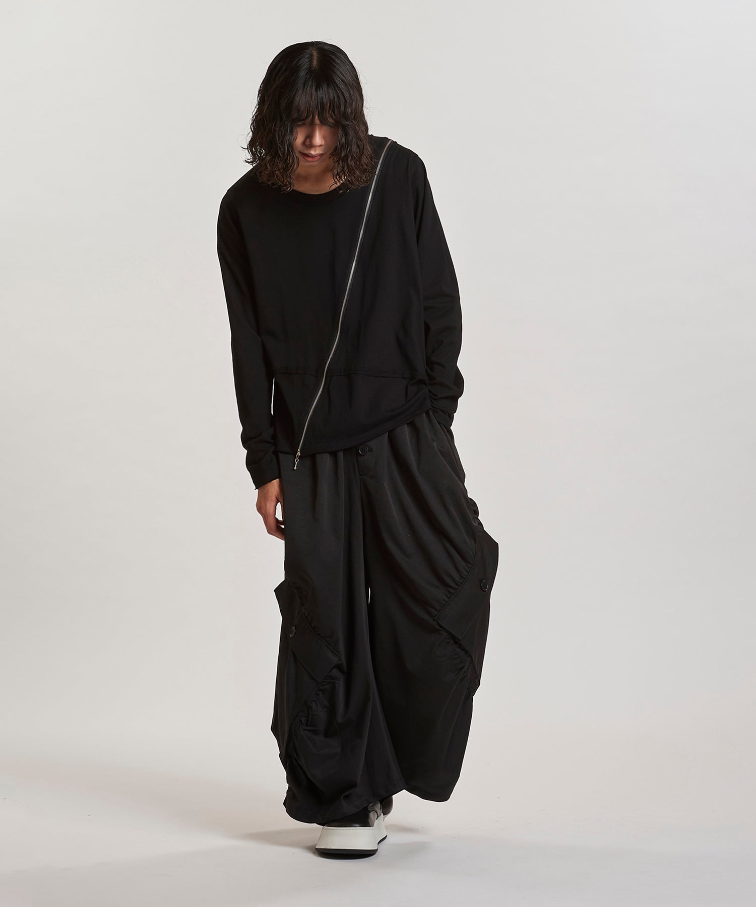 BLACK Model:H180cm