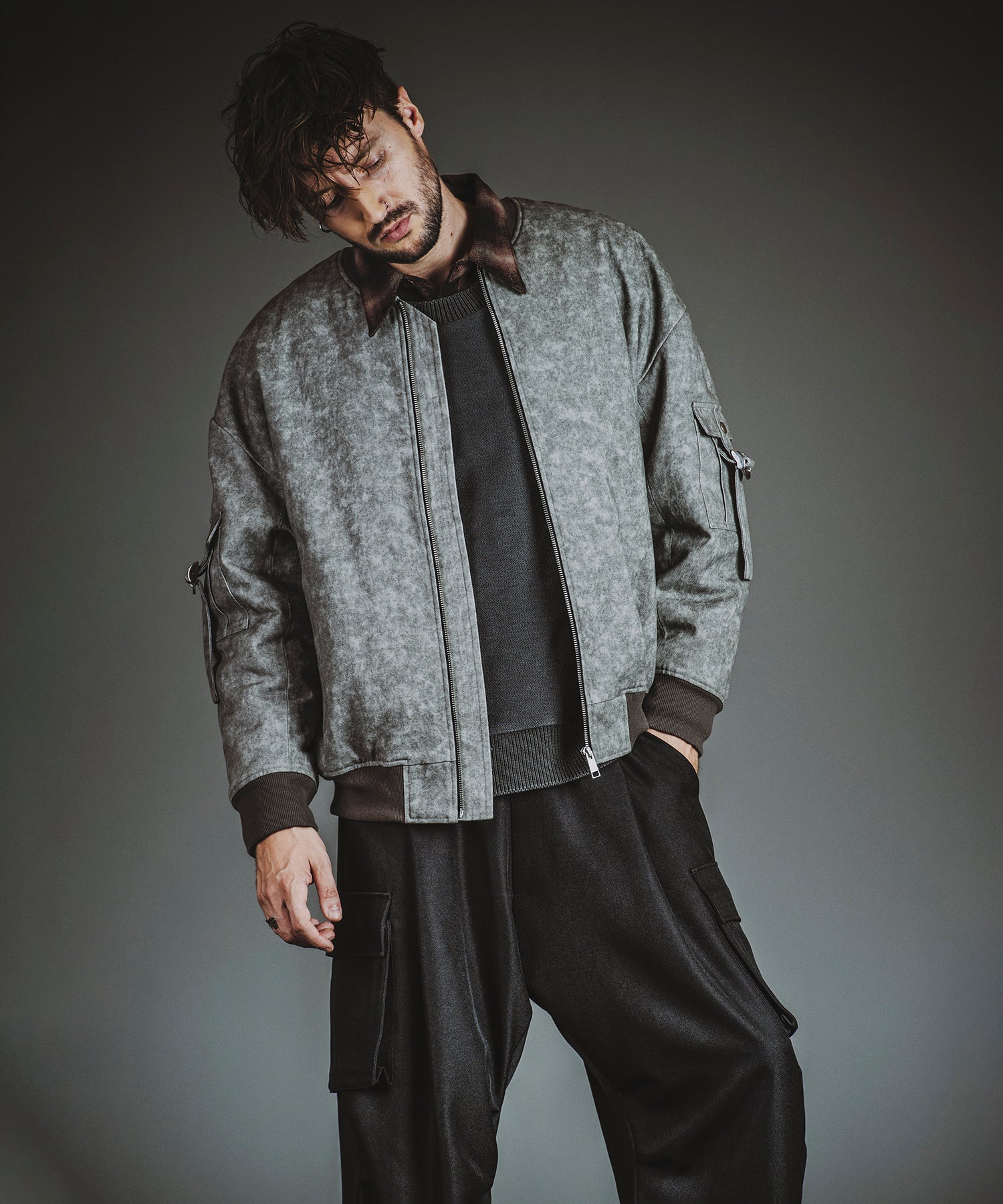 GRAY Model:H182cm