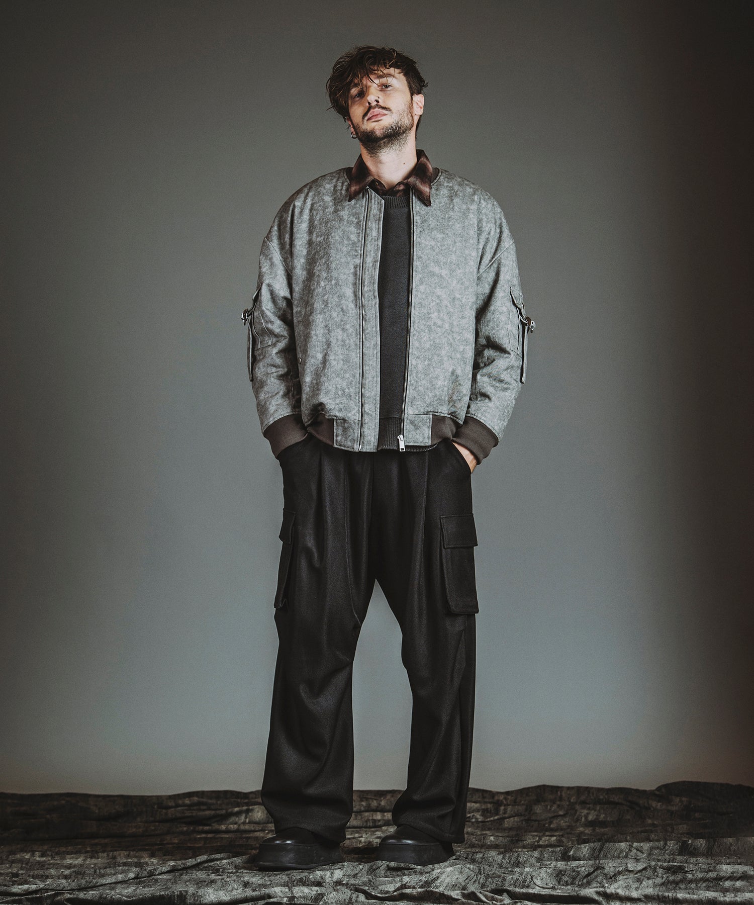 GRAY Model:H182cm
