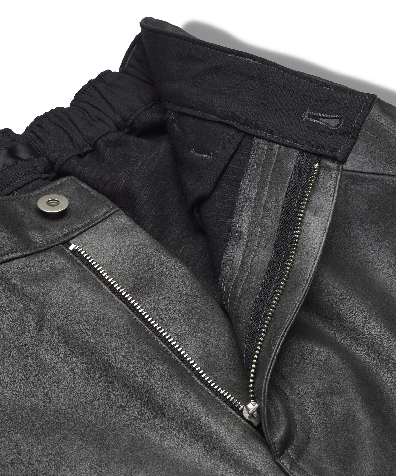 シンセティックレザーZIPフレアPT