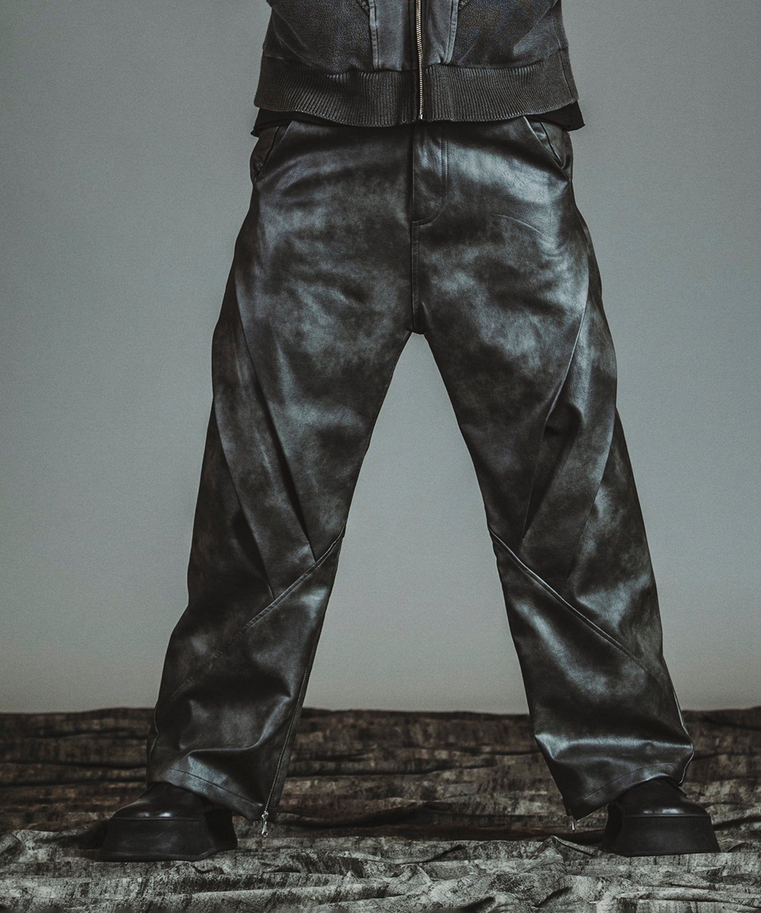 GRAY Model:H182cm