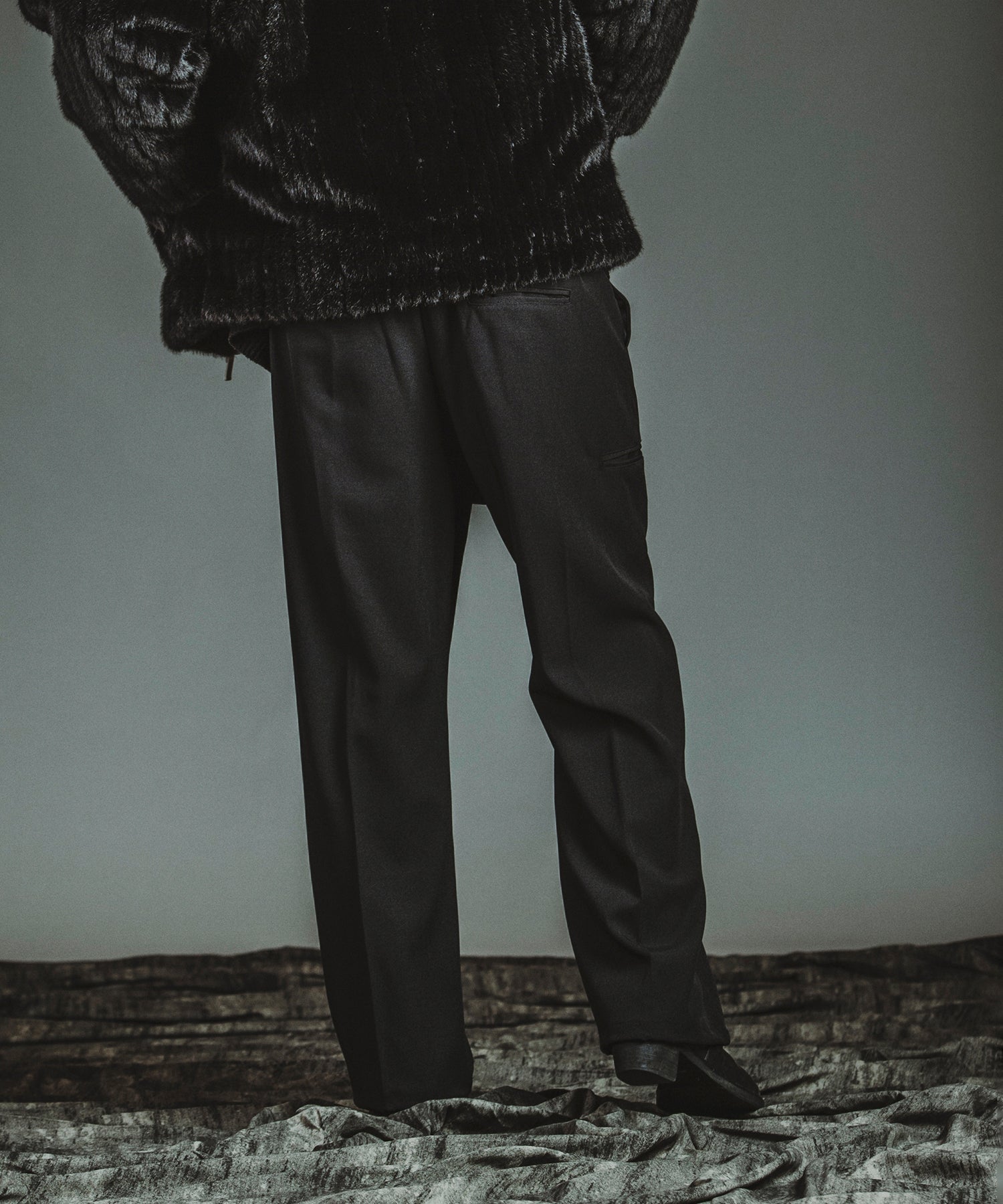 BLACK Model:H182cm