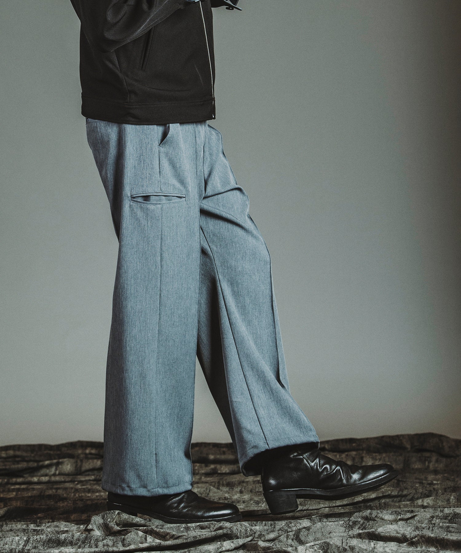 GRAY Model:H182cm