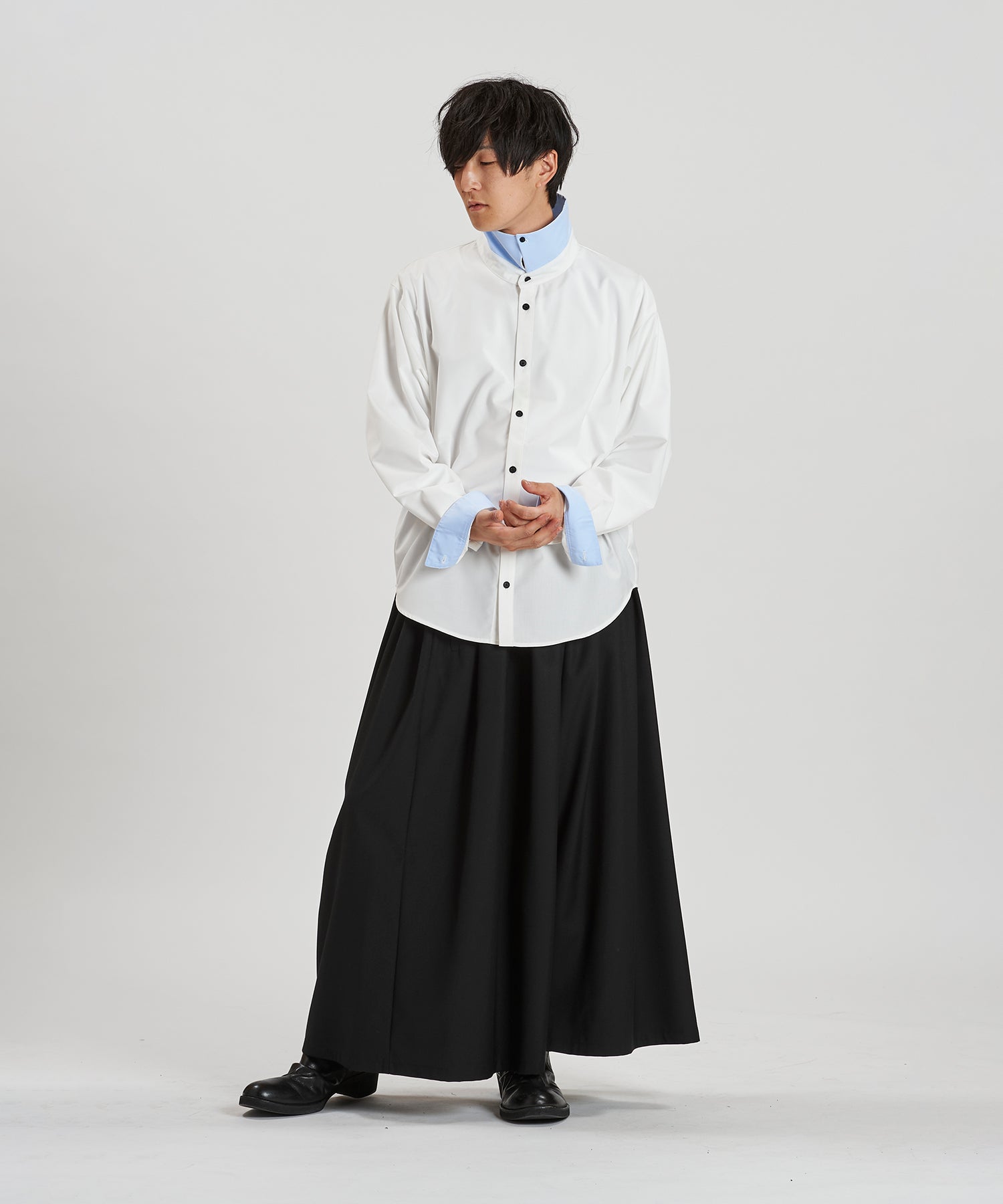 WHITE Model:H169cm