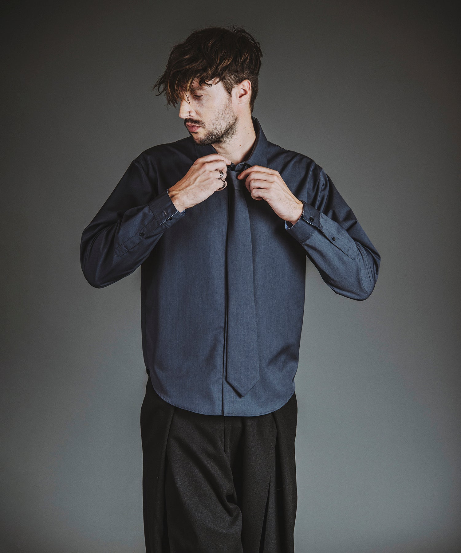 GRAY Model:H182cm