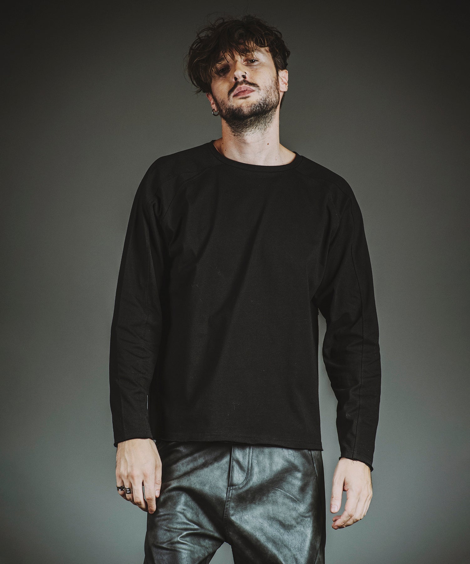BLACK Model:H182cm