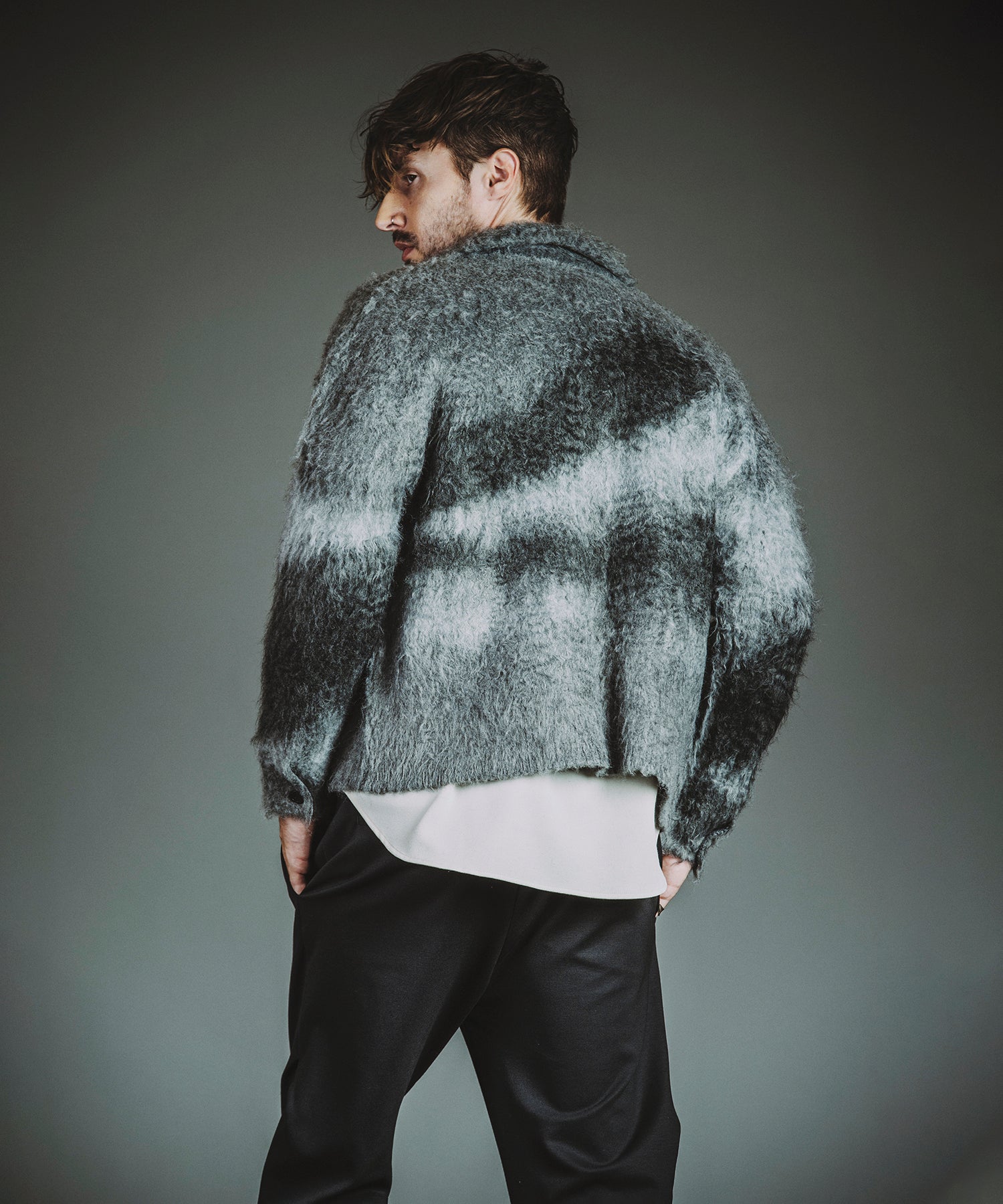 GRAY Model:H182cm