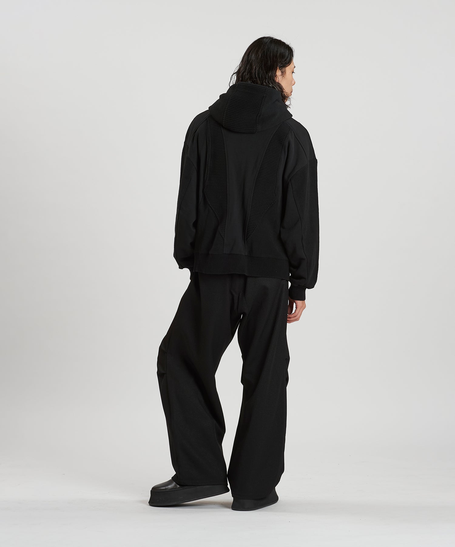 BLACK Model:H180cm