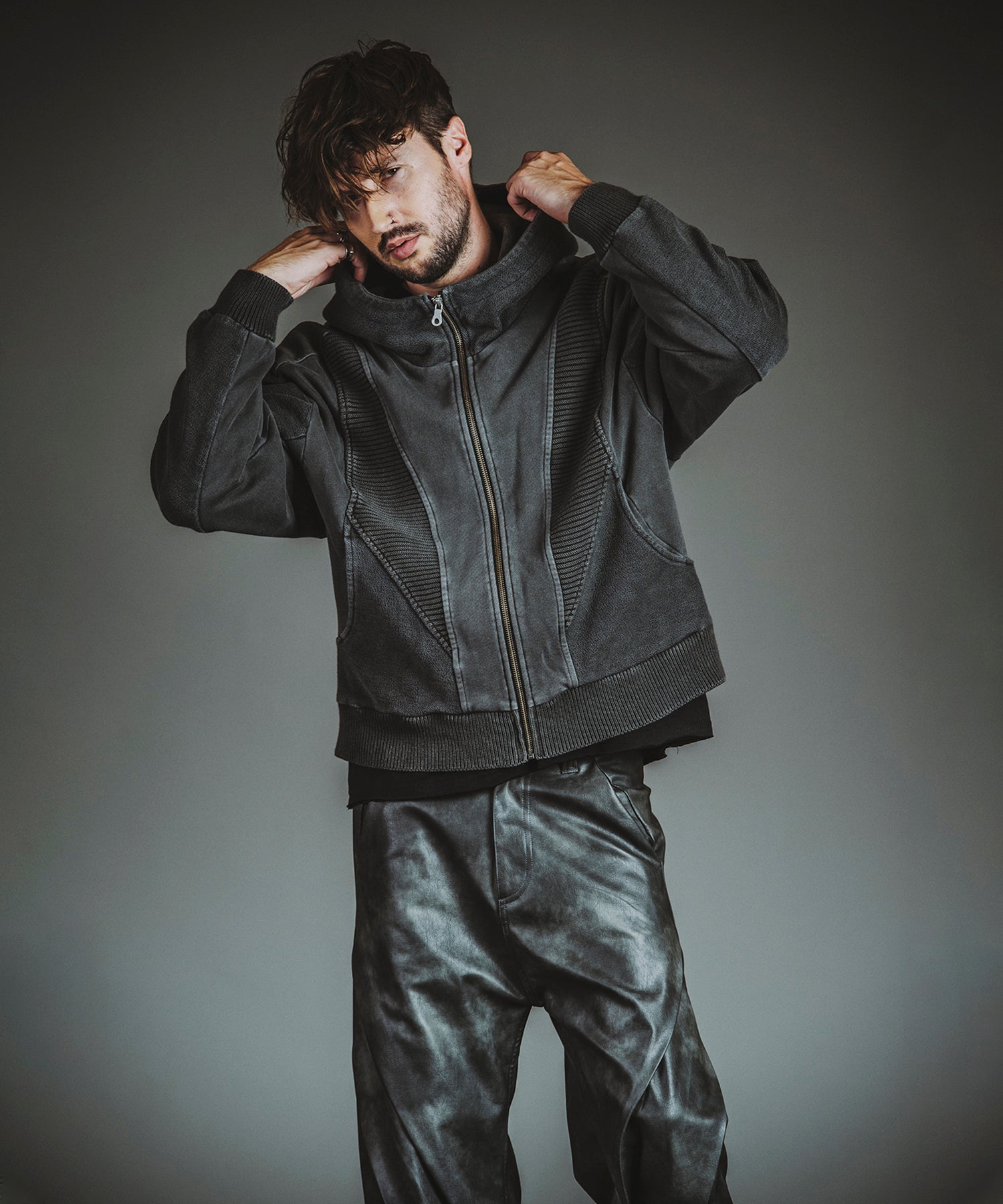 GRAY Model:H182cm