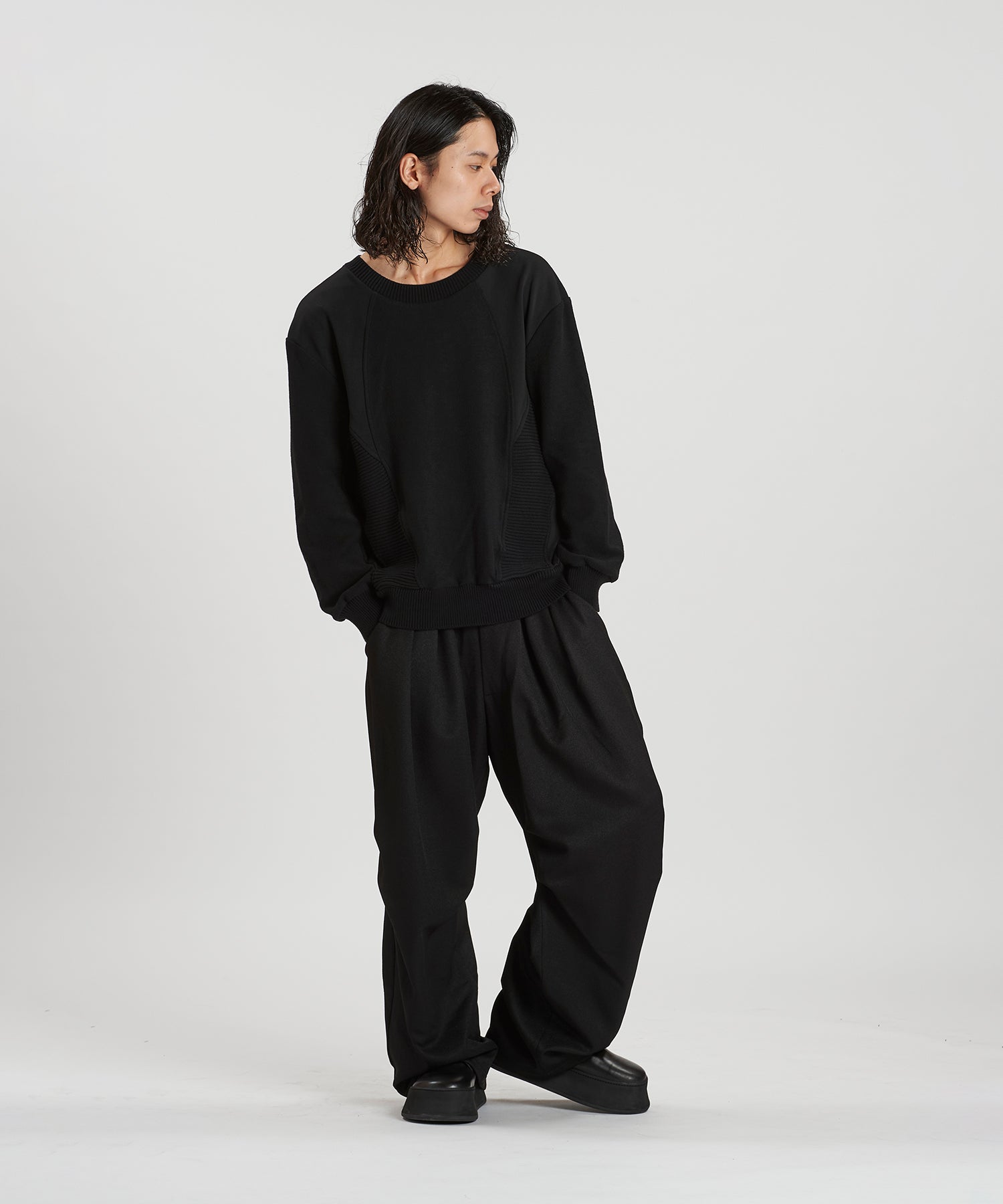 BLACK Model:H180cm