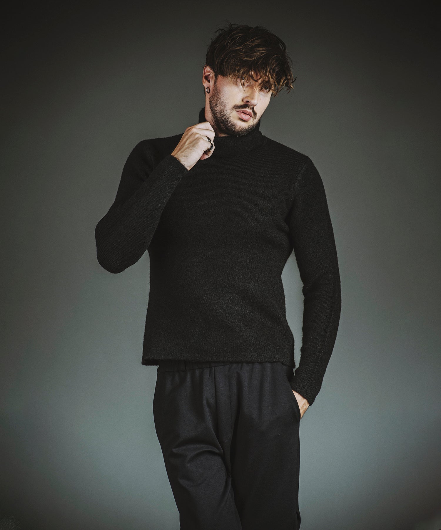 BLACK Model:H182cm