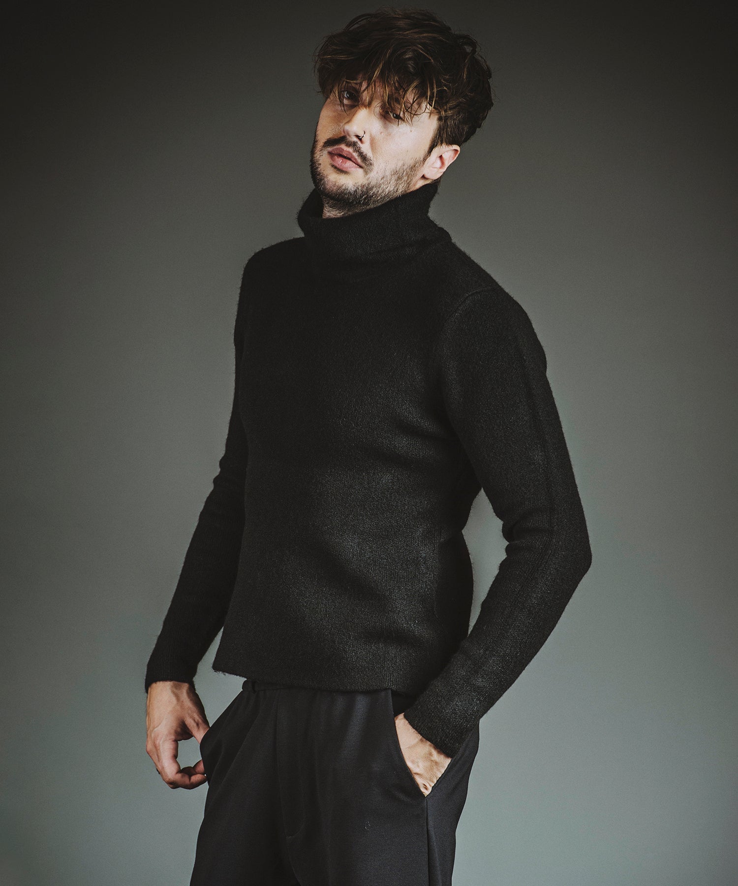 BLACK Model:H182cm
