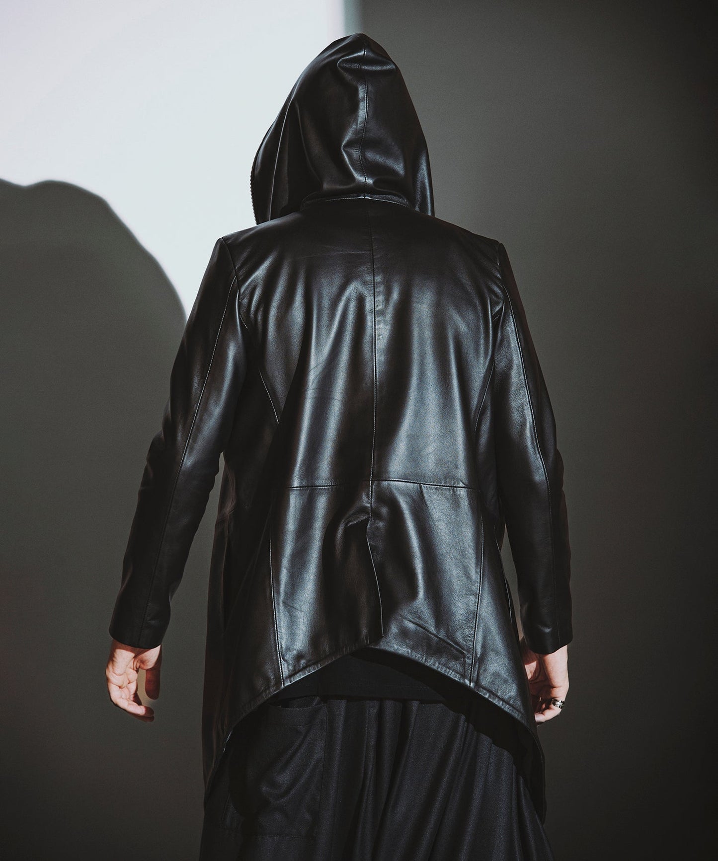 BLACK Model:H182cm