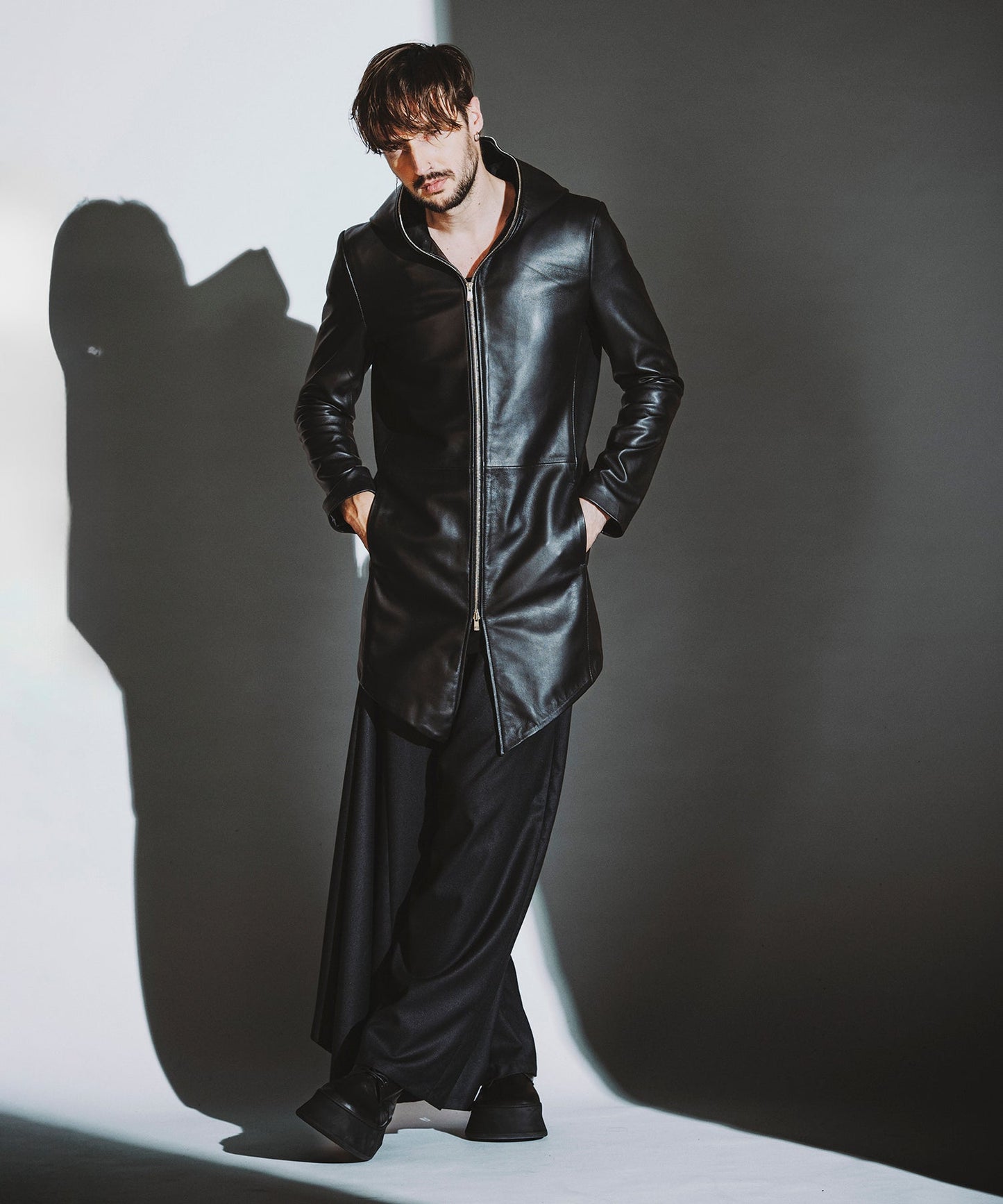 BLACK Model:H182cm