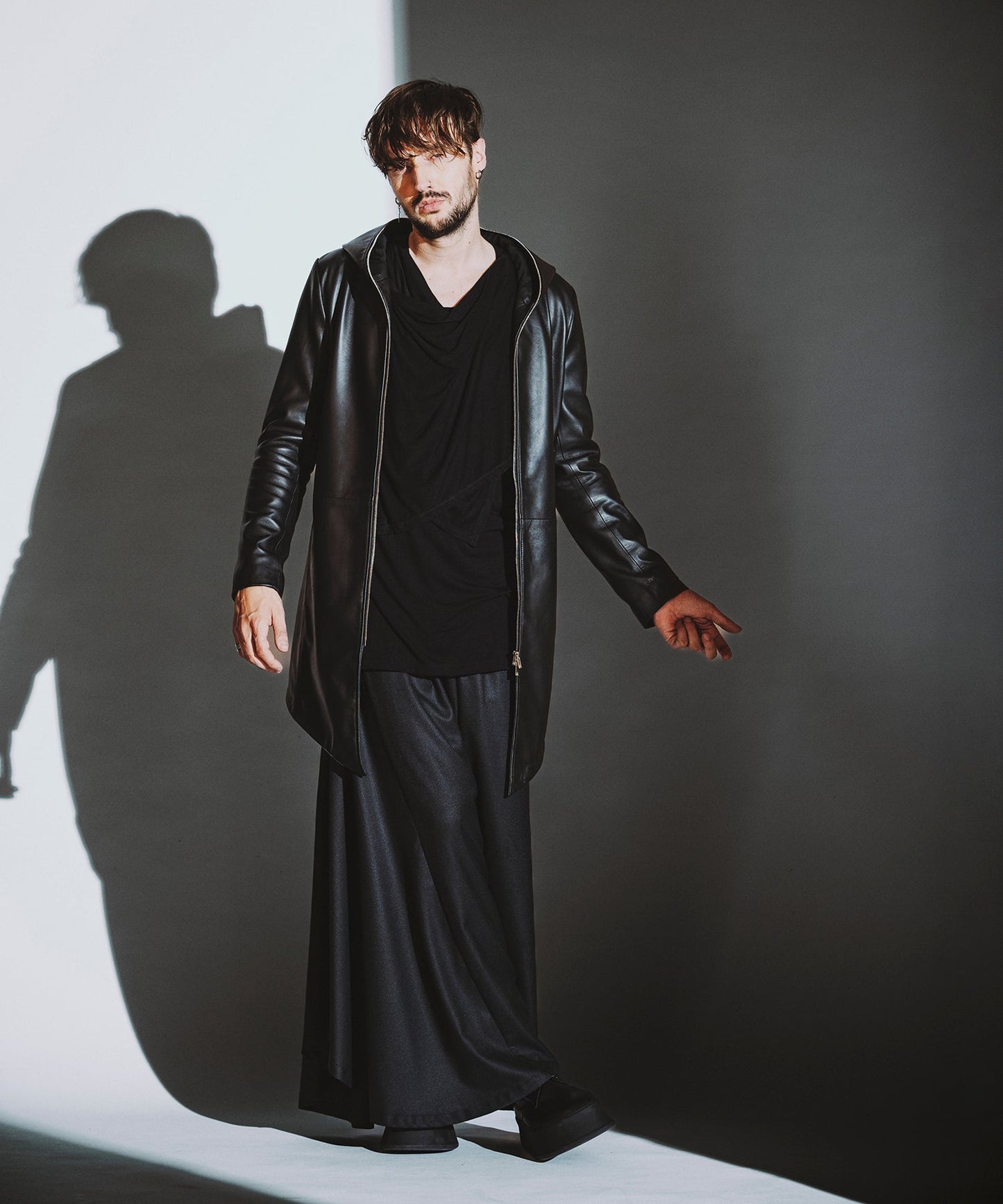 BLACK Model:H182cm