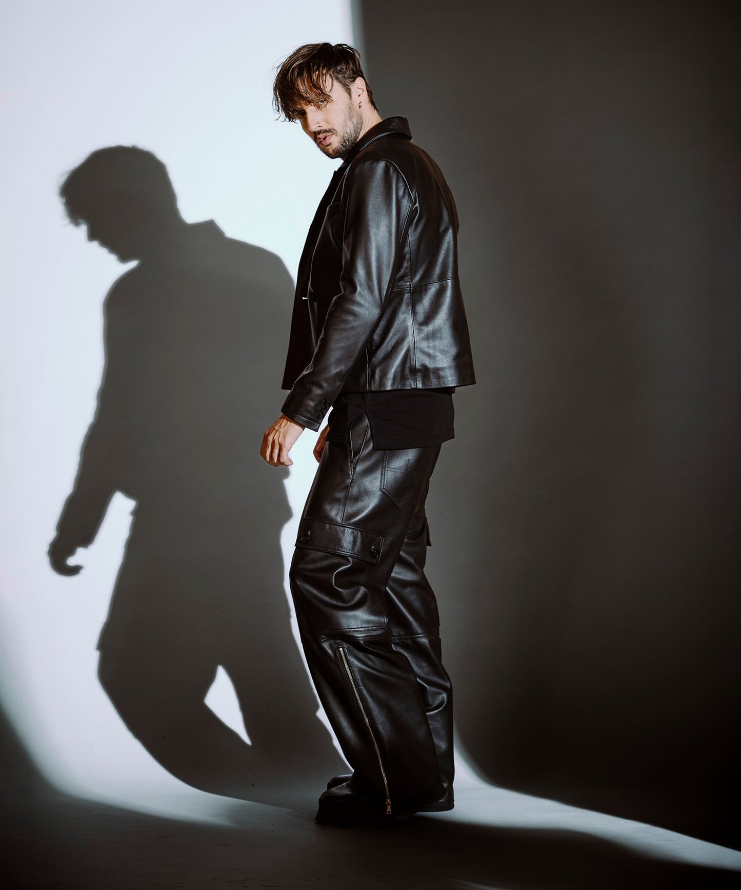 BLACK Model:H182cm