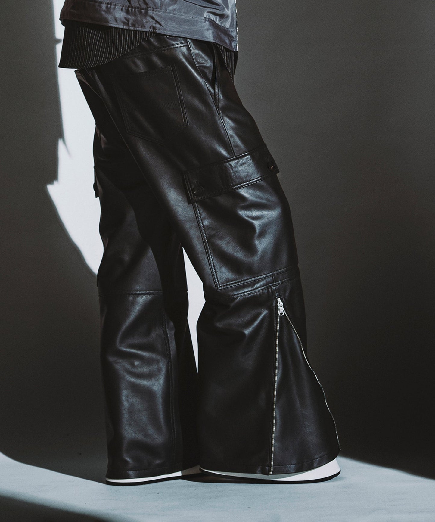 BLACK Model:H182cm