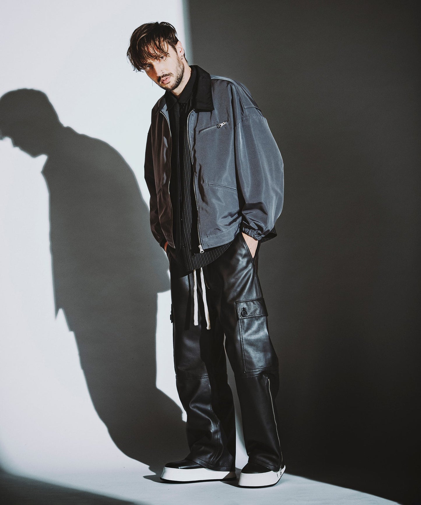 BLACK Model:H182cm