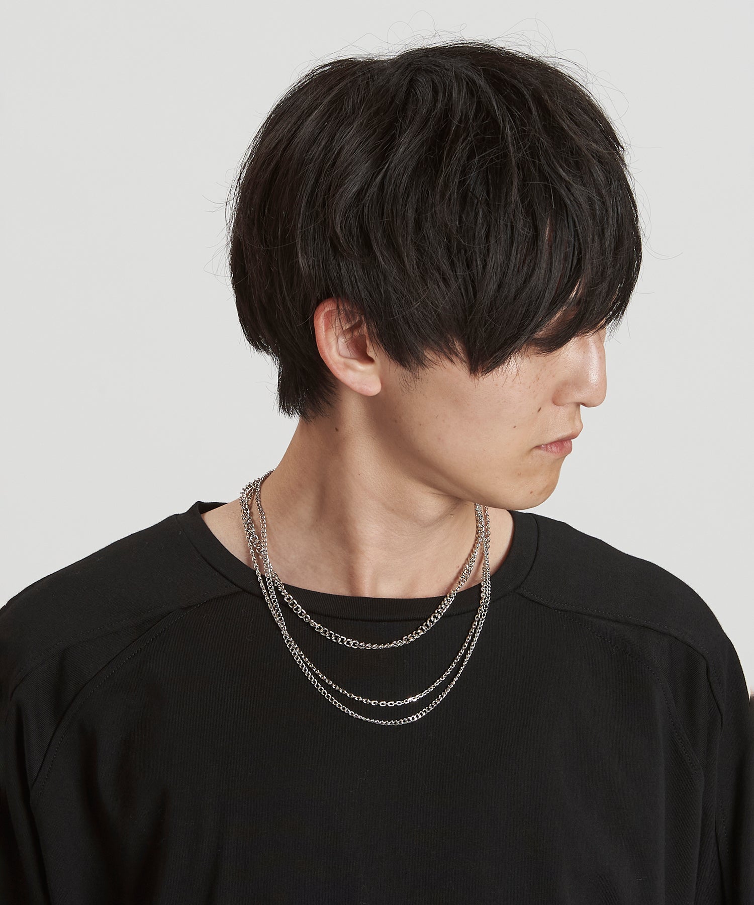 トリプルレイヤーネックレス