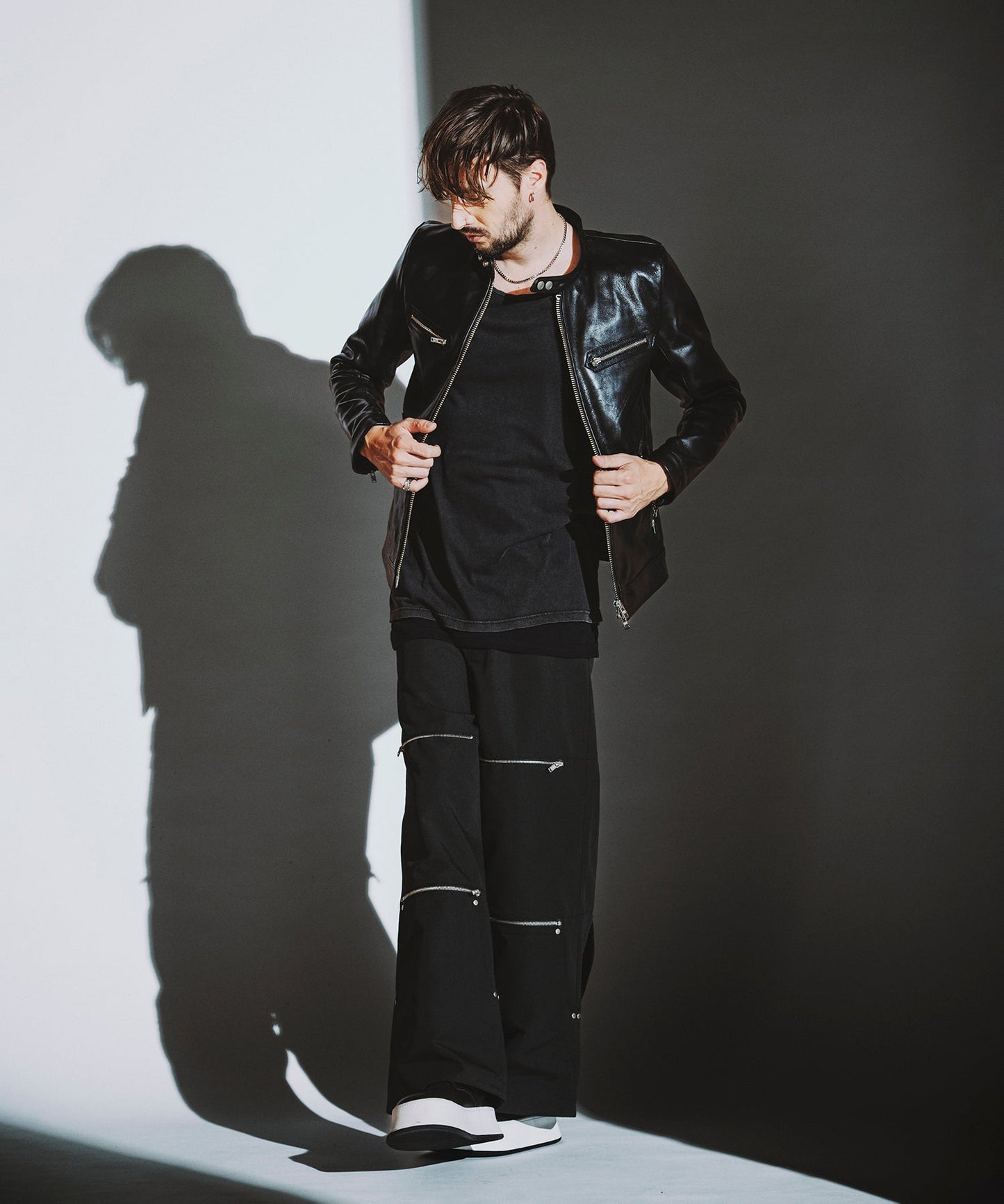 BLACK Model:H182cm