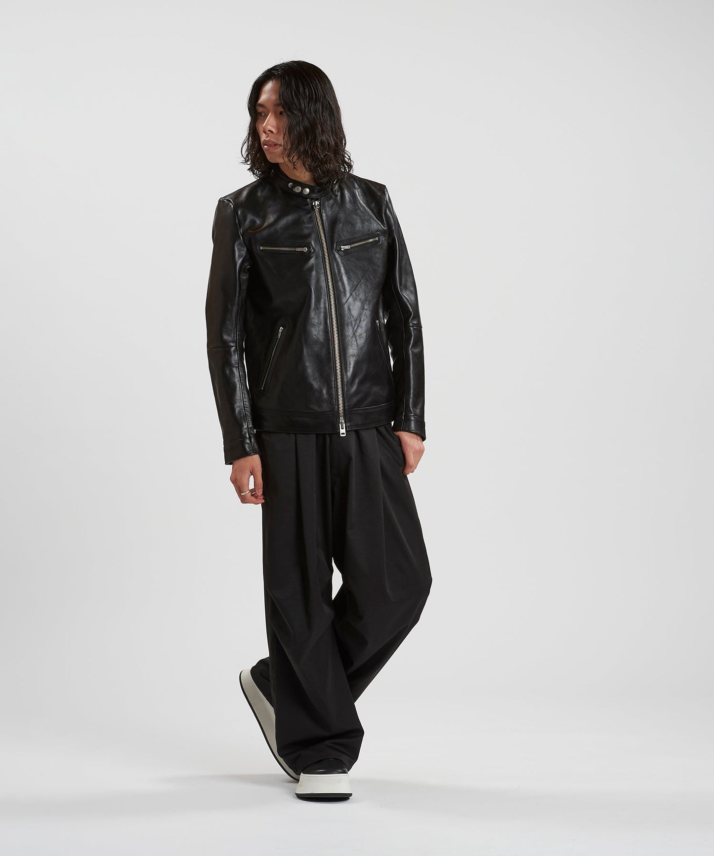 BLACK Model:H180cm