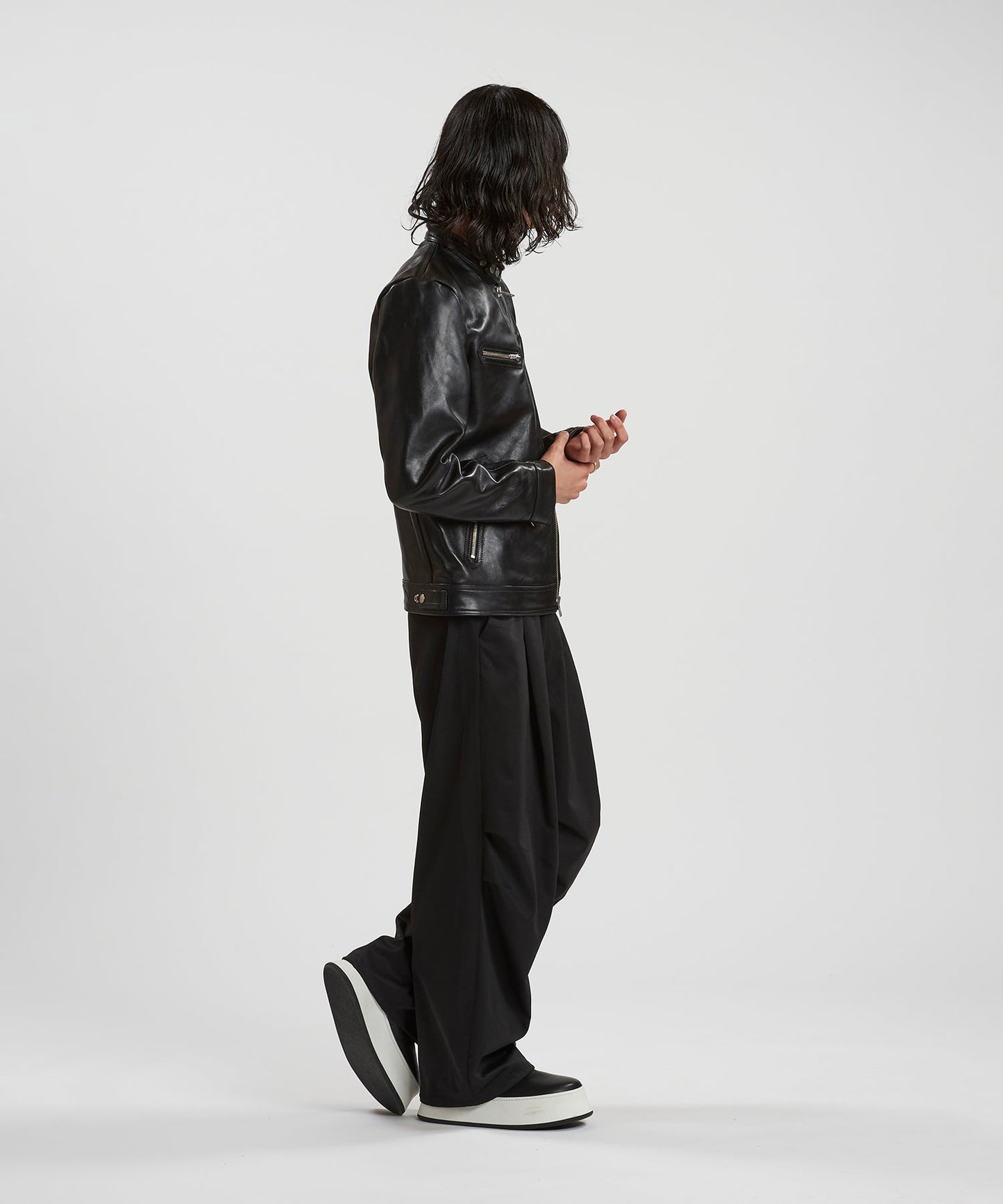 BLACK Model:H180cm